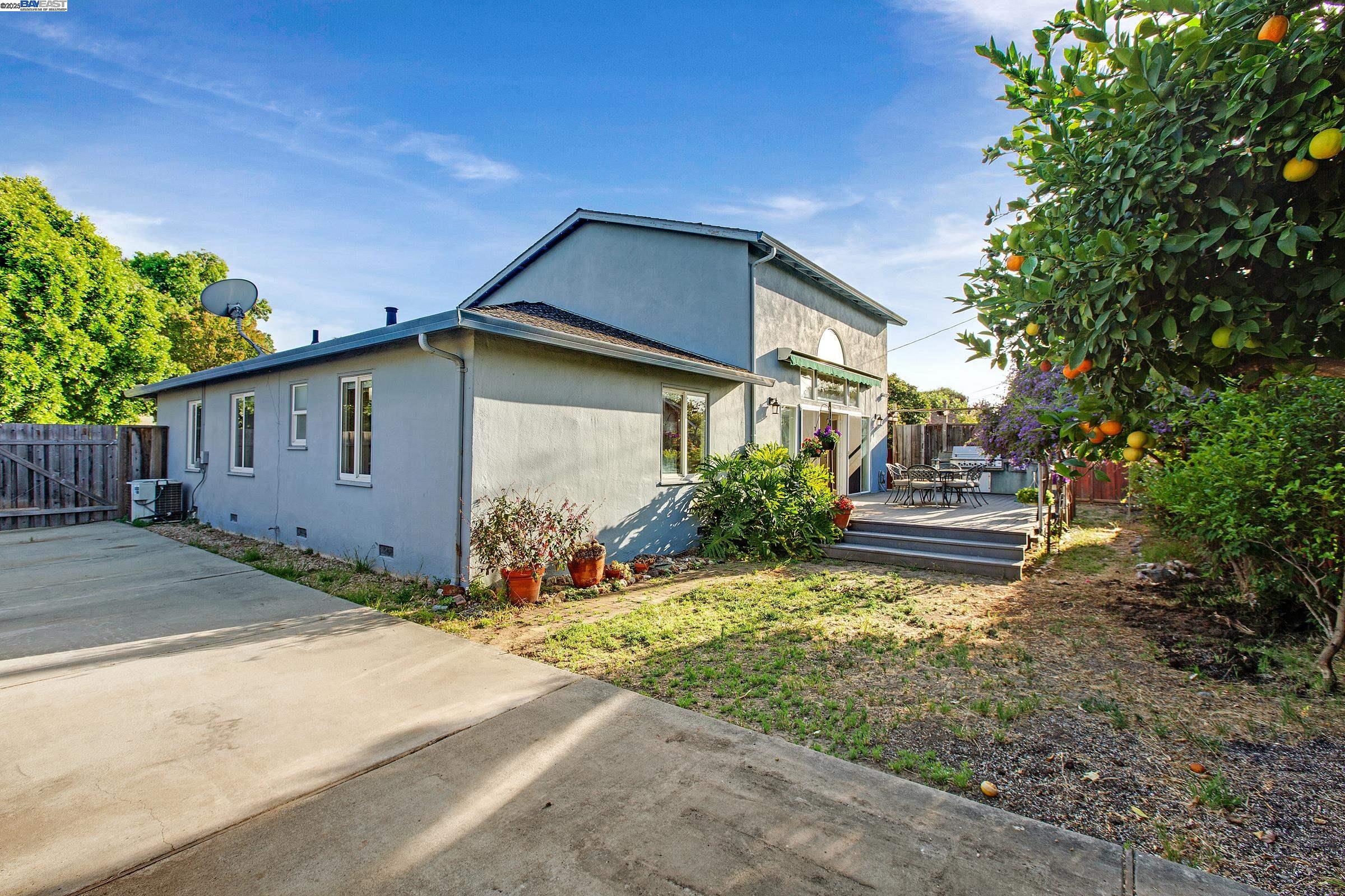 Detail Gallery Image 45 of 55 For 3171 Verdant Way, San Jose,  CA 95117 - 3 Beds | 2 Baths