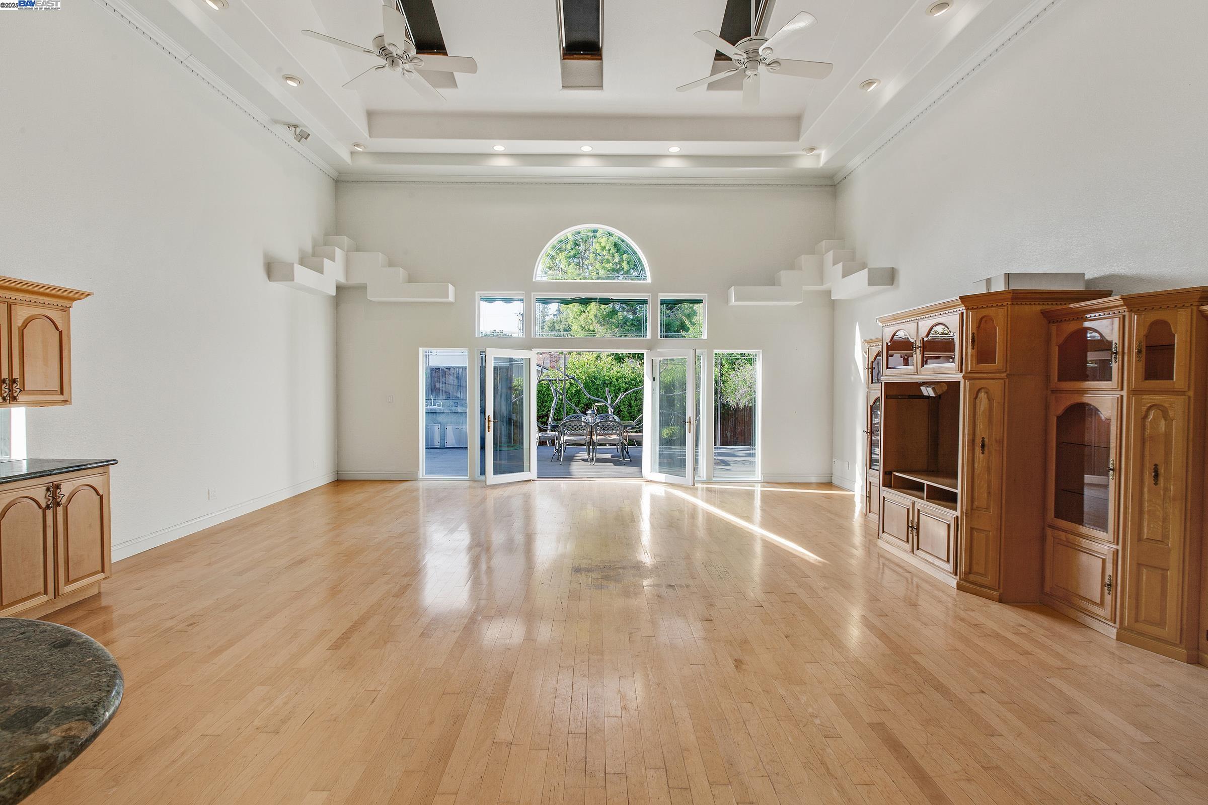 Detail Gallery Image 10 of 55 For 3171 Verdant Way, San Jose,  CA 95117 - 3 Beds | 2 Baths