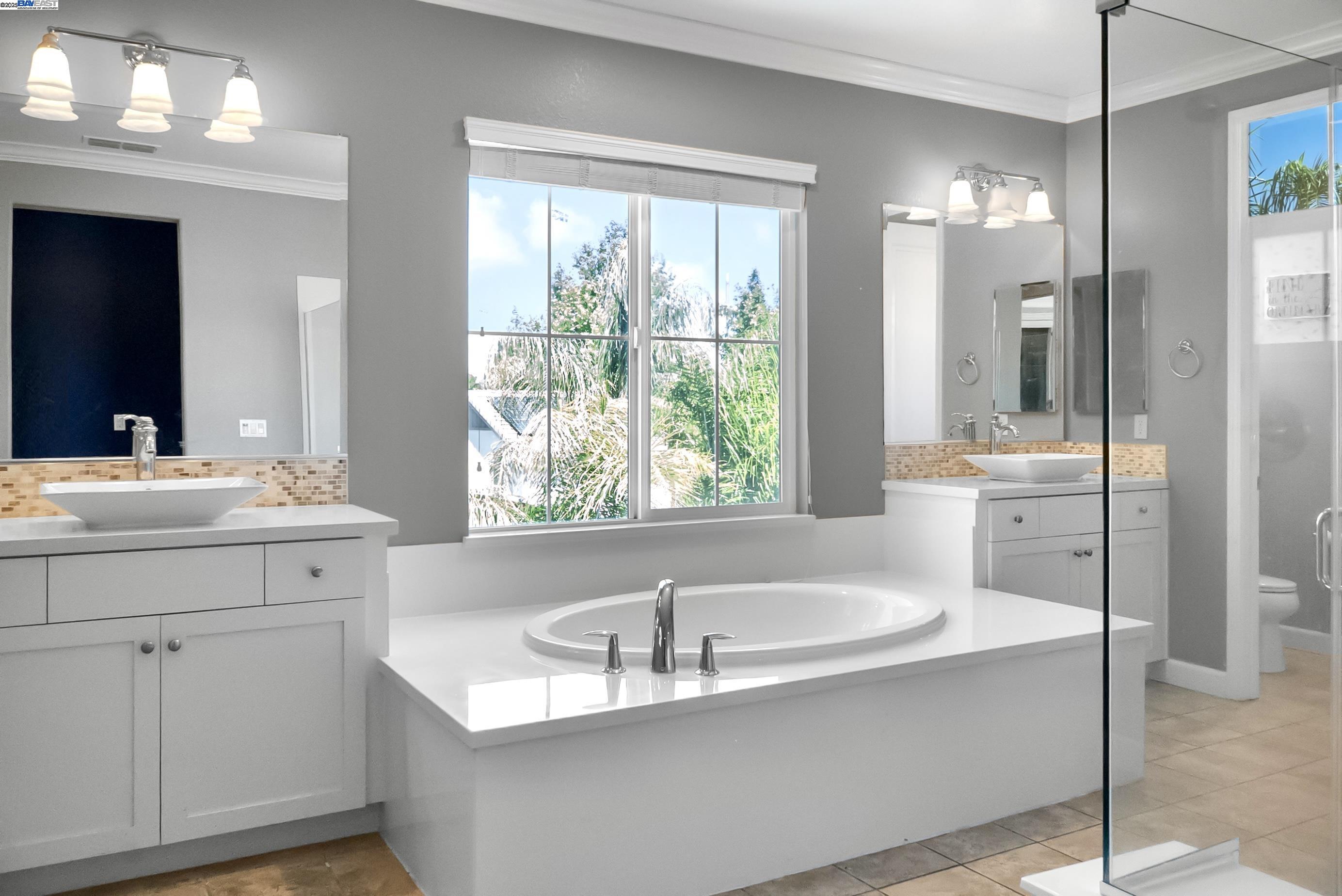 Detail Gallery Image 9 of 24 For 631 Auburn Way, Brentwood,  CA 94513 - 5 Beds | 4/1 Baths