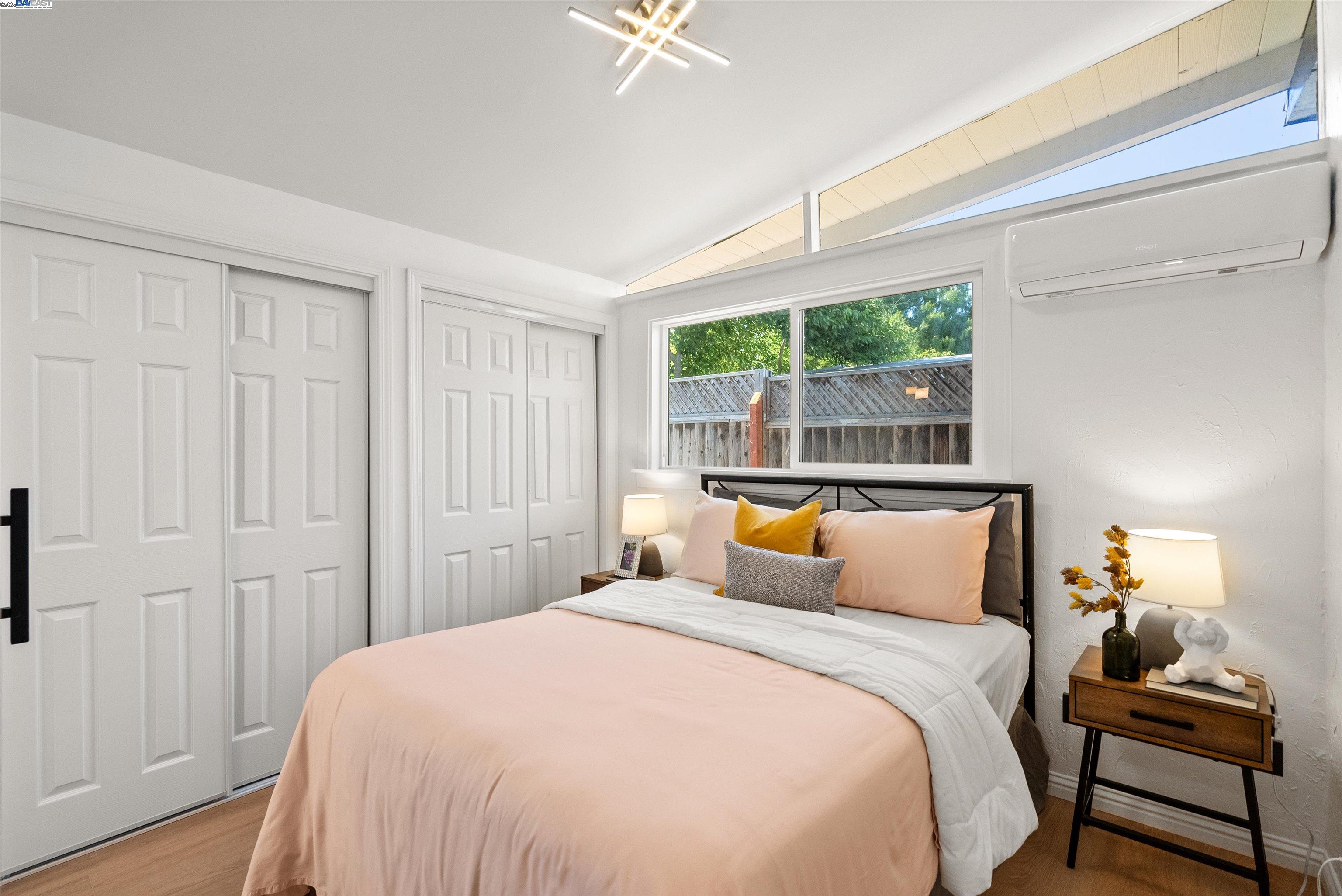 Detail Gallery Image 17 of 29 For 1030 Blazingwood Dr, Sunnyvale,  CA 94089 - 3 Beds | 2 Baths
