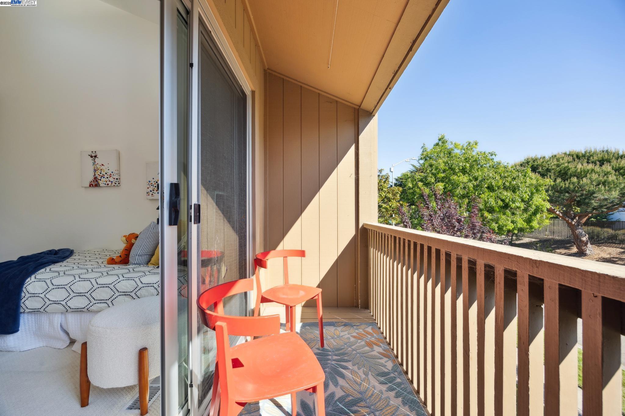 Detail Gallery Image 26 of 38 For 3362 Tonga Ln, Alameda,  CA 94502 - 3 Beds | 2/1 Baths