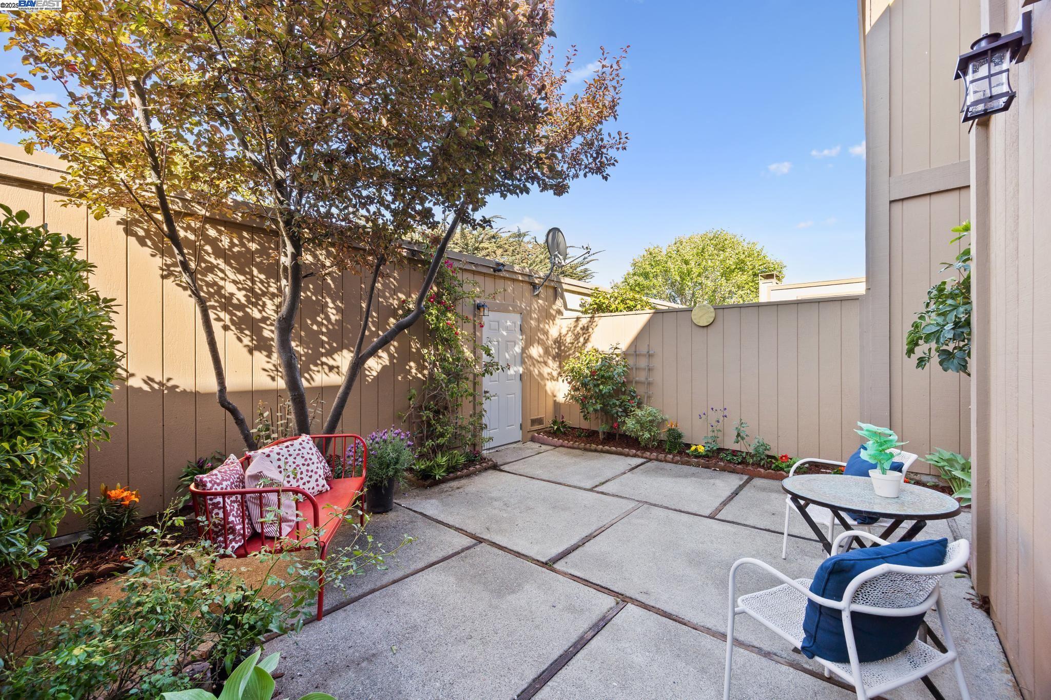 Detail Gallery Image 34 of 38 For 3362 Tonga Ln, Alameda,  CA 94502 - 3 Beds | 2/1 Baths