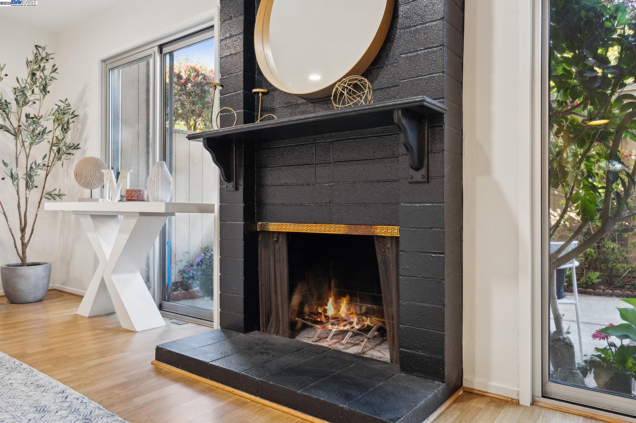 Detail Gallery Image 9 of 38 For 3362 Tonga Ln, Alameda,  CA 94502 - 3 Beds | 2/1 Baths