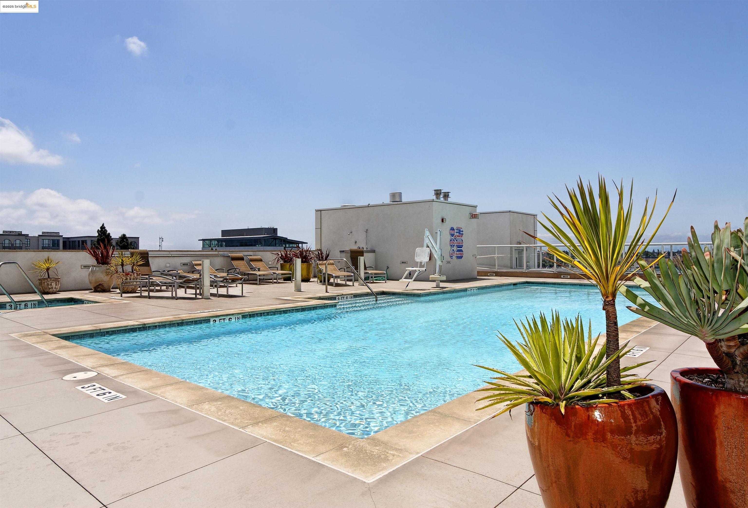 Detail Gallery Image 31 of 52 For 222 Broadway #1204,  Oakland,  CA 94607 - 2 Beds | 2 Baths