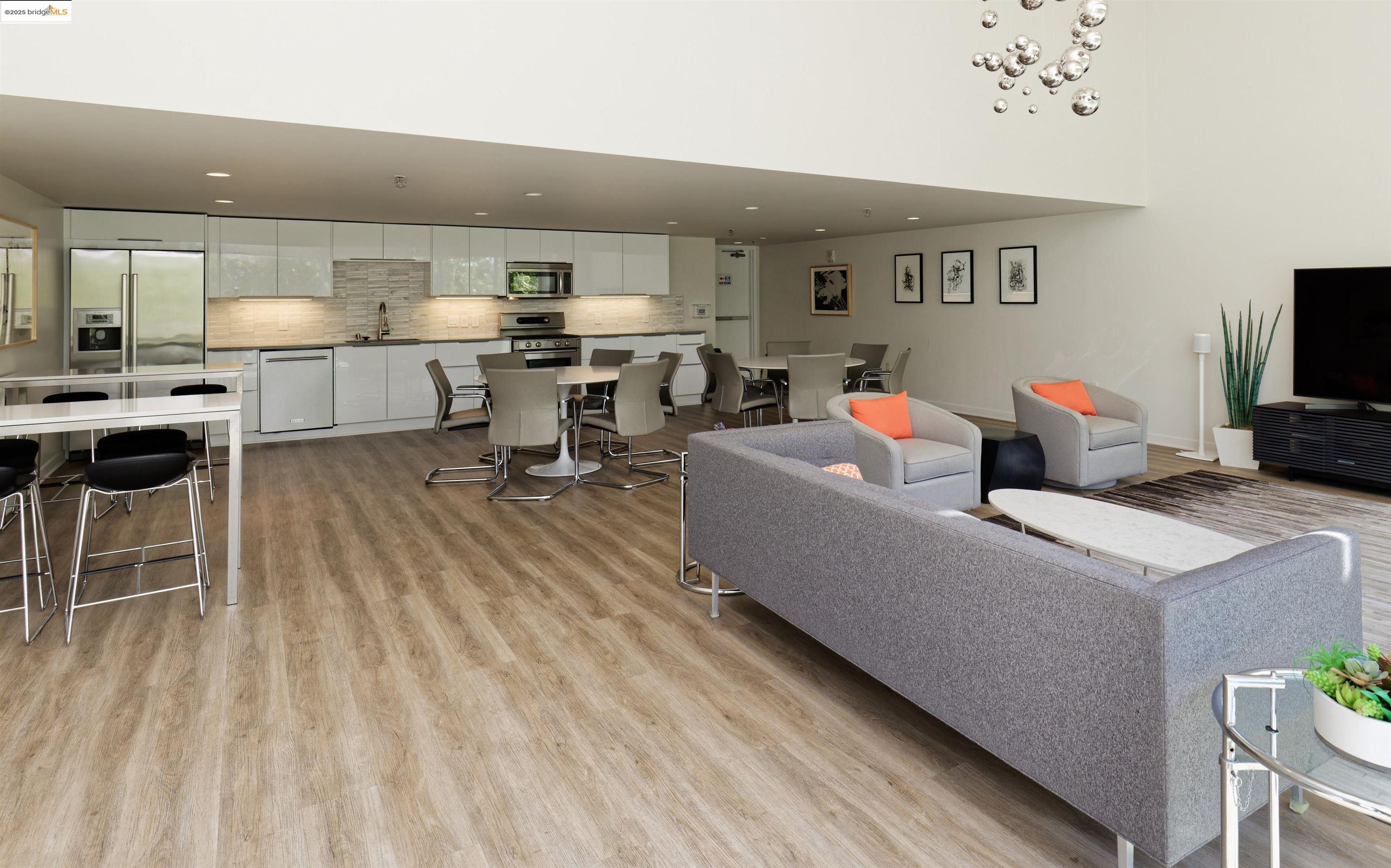 Detail Gallery Image 37 of 52 For 222 Broadway #1204,  Oakland,  CA 94607 - 2 Beds | 2 Baths