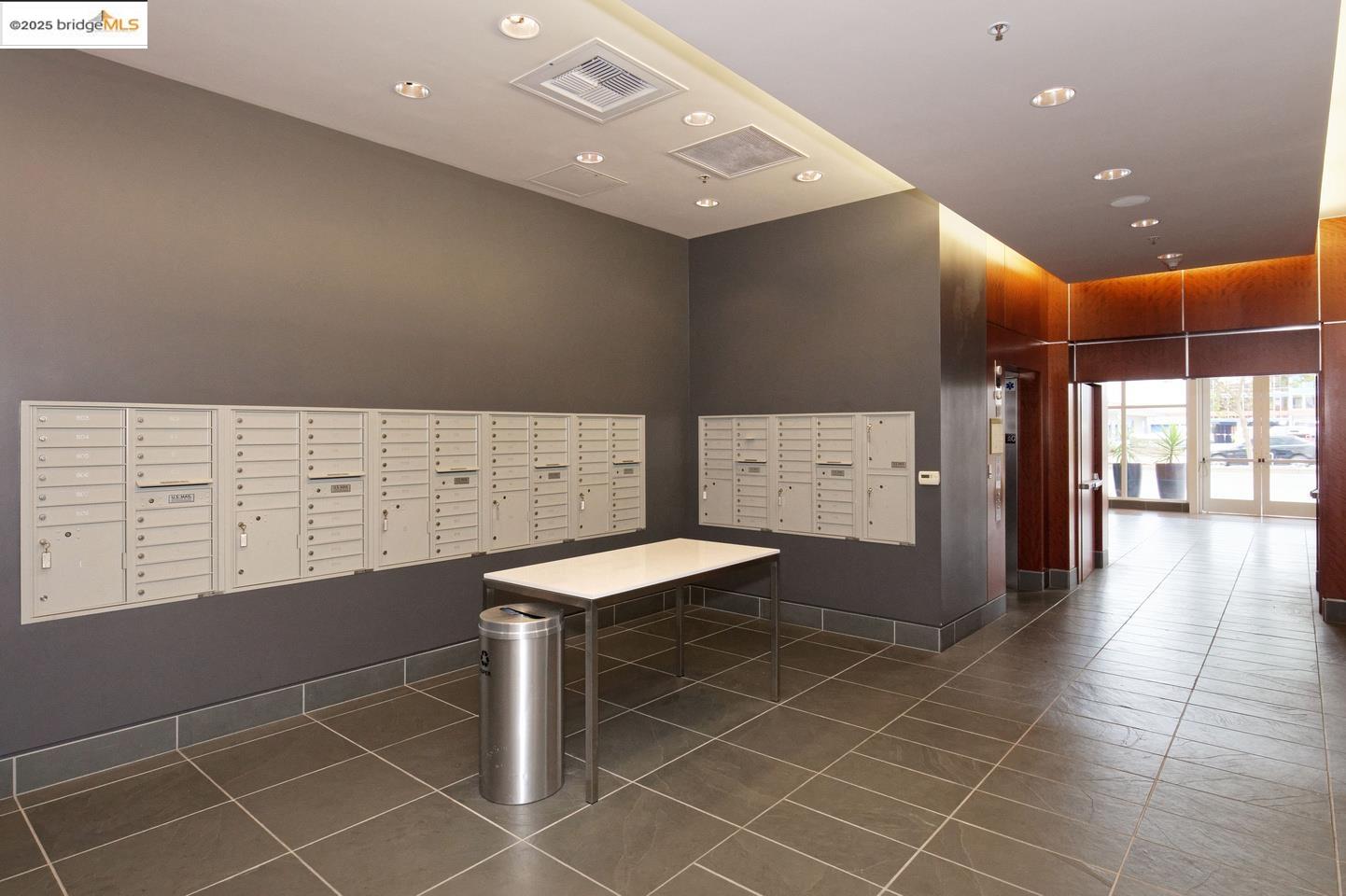 Detail Gallery Image 38 of 52 For 222 Broadway #1204,  Oakland,  CA 94607 - 2 Beds | 2 Baths