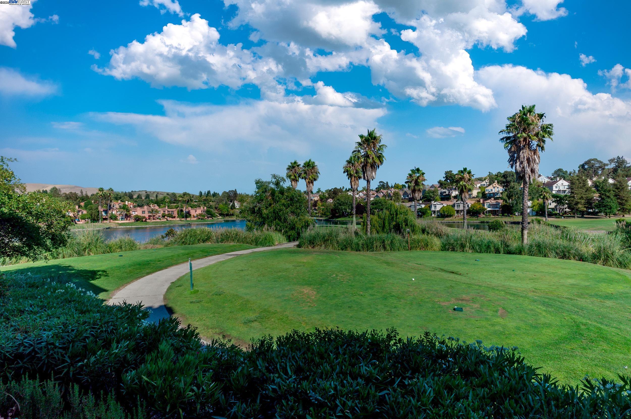 Detail Gallery Image 28 of 41 For 4009 W Lakeshore Drive, San Ramon,  CA 94582 - 3 Beds | 2/1 Baths