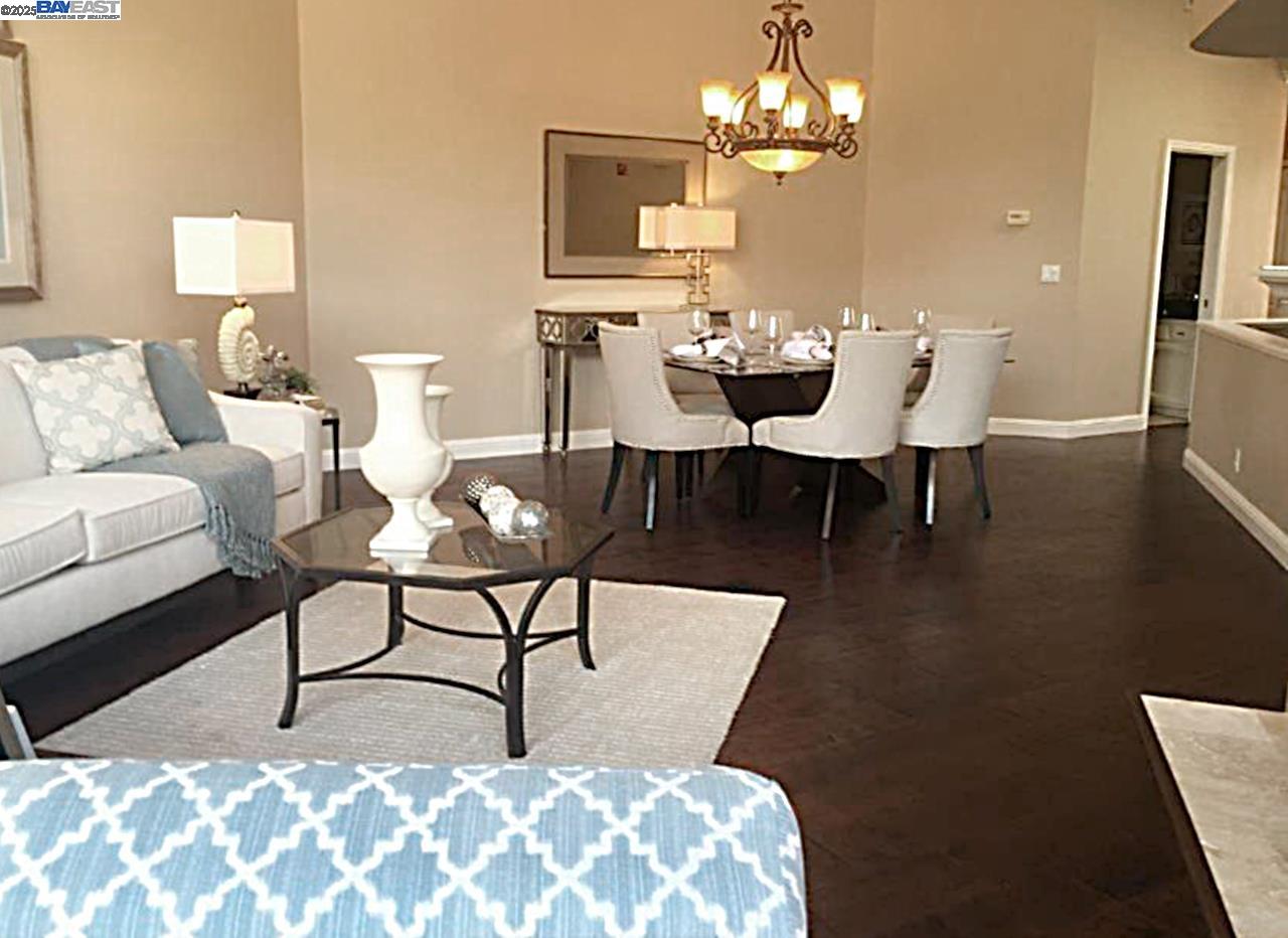 Detail Gallery Image 4 of 41 For 4009 W Lakeshore Drive, San Ramon,  CA 94582 - 3 Beds | 2/1 Baths