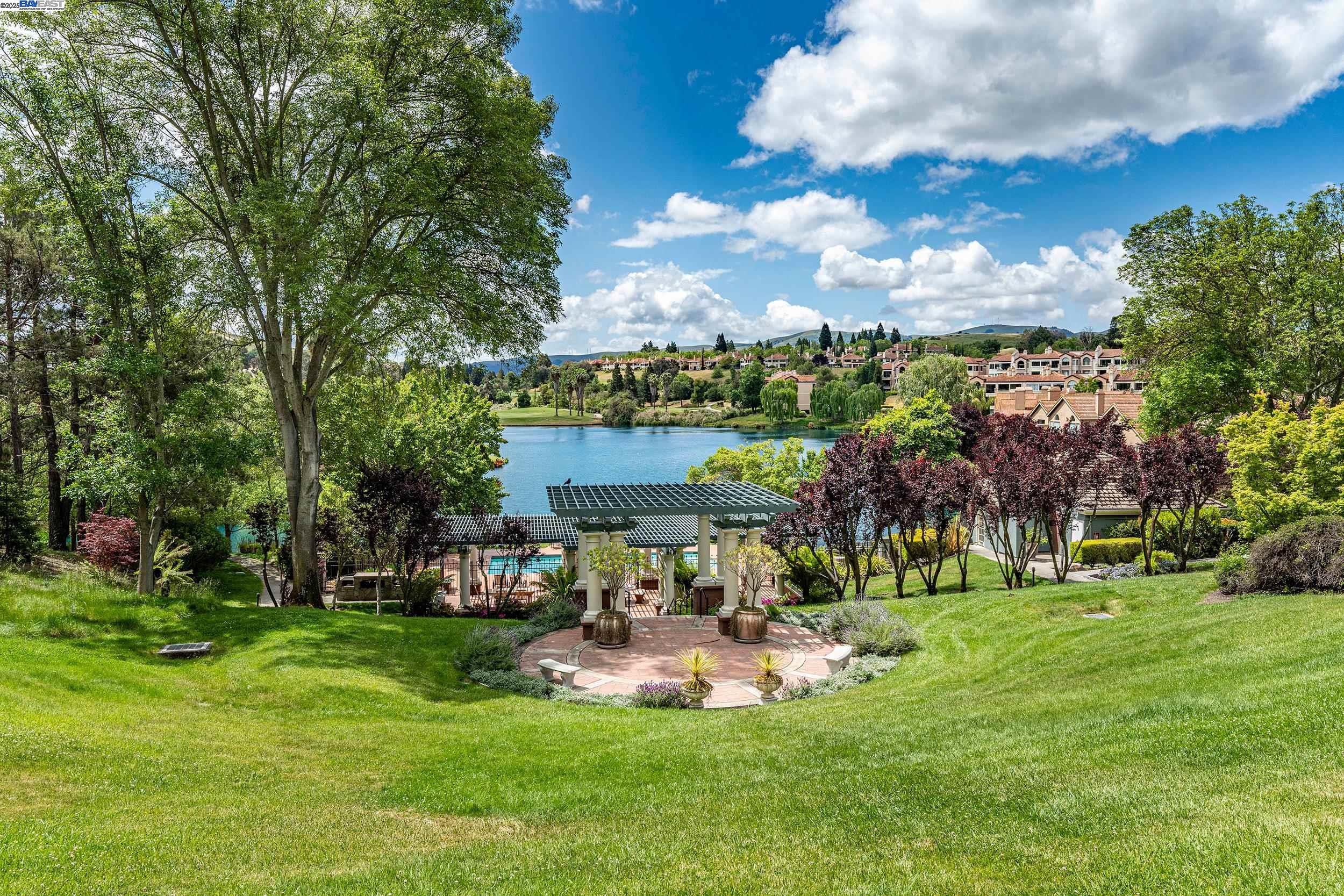 Detail Gallery Image 38 of 41 For 4009 W Lakeshore Drive, San Ramon,  CA 94582 - 3 Beds | 2/1 Baths
