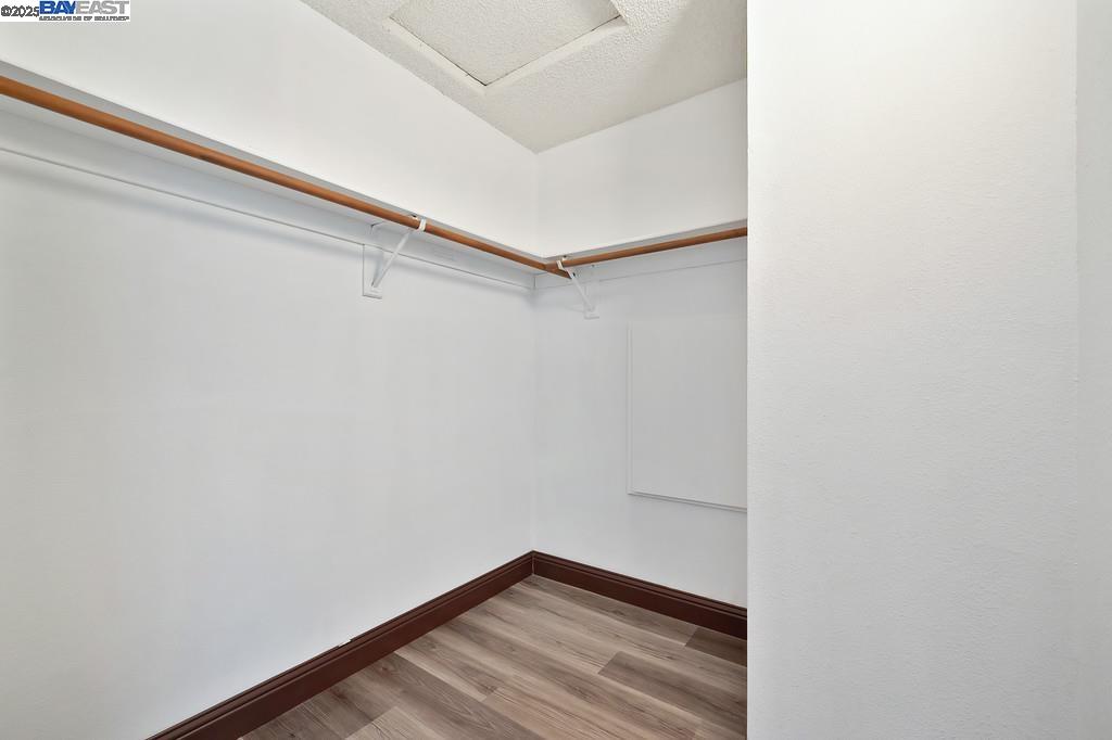 Detail Gallery Image 37 of 57 For 35 Pebble River Cir, Sacramento,  CA 95831 - 3 Beds | 2/1 Baths