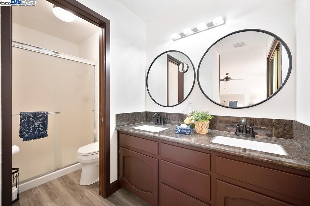 Detail Gallery Image 42 of 57 For 35 Pebble River Cir, Sacramento,  CA 95831 - 3 Beds | 2/1 Baths