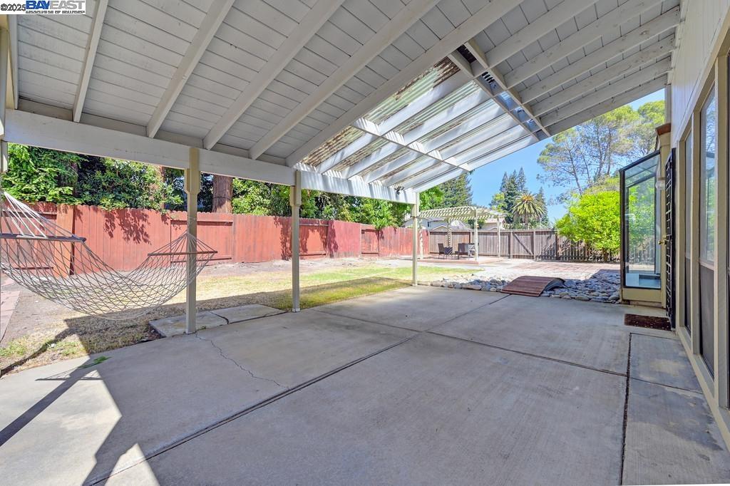 Detail Gallery Image 44 of 57 For 35 Pebble River Cir, Sacramento,  CA 95831 - 3 Beds | 2/1 Baths
