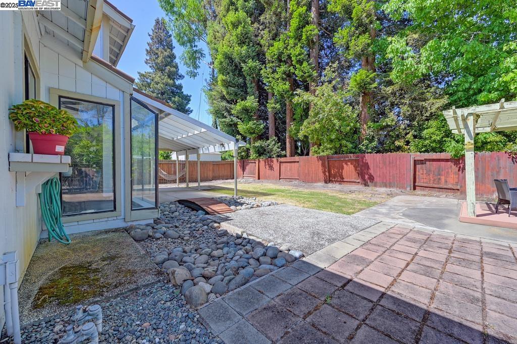 Detail Gallery Image 46 of 57 For 35 Pebble River Cir, Sacramento,  CA 95831 - 3 Beds | 2/1 Baths
