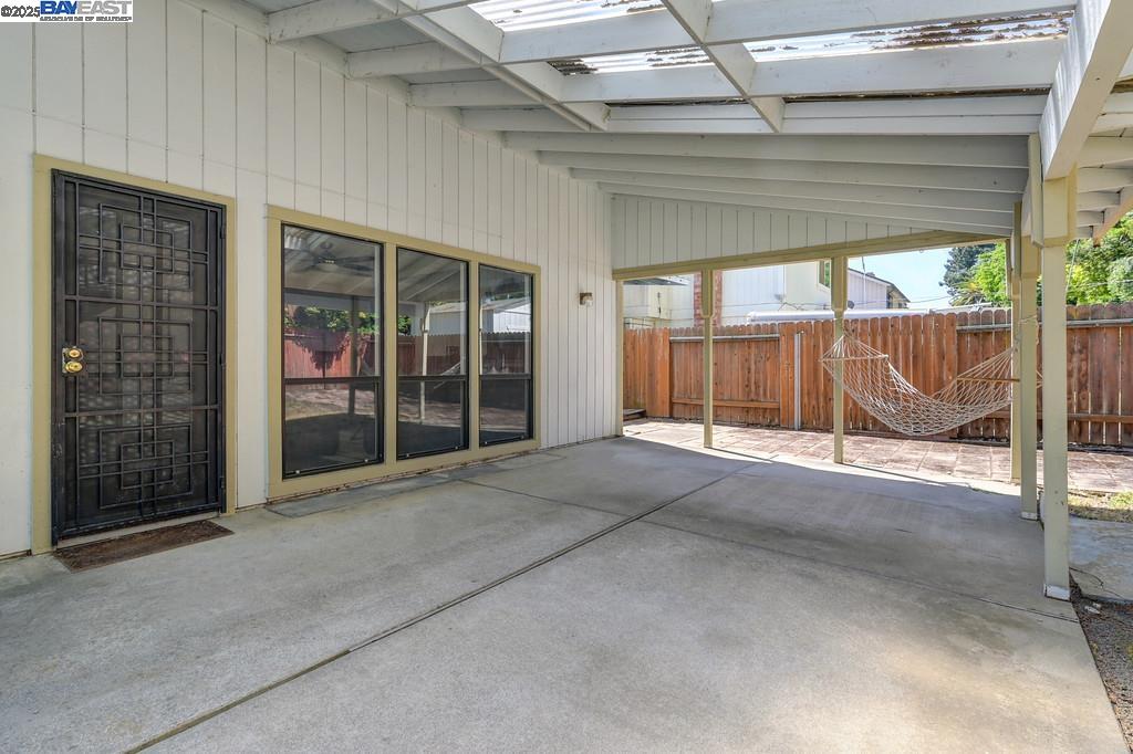 Detail Gallery Image 51 of 57 For 35 Pebble River Cir, Sacramento,  CA 95831 - 3 Beds | 2/1 Baths