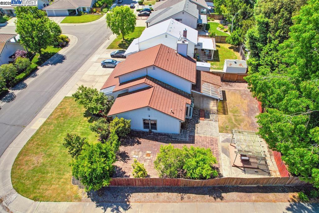 Detail Gallery Image 54 of 57 For 35 Pebble River Cir, Sacramento,  CA 95831 - 3 Beds | 2/1 Baths