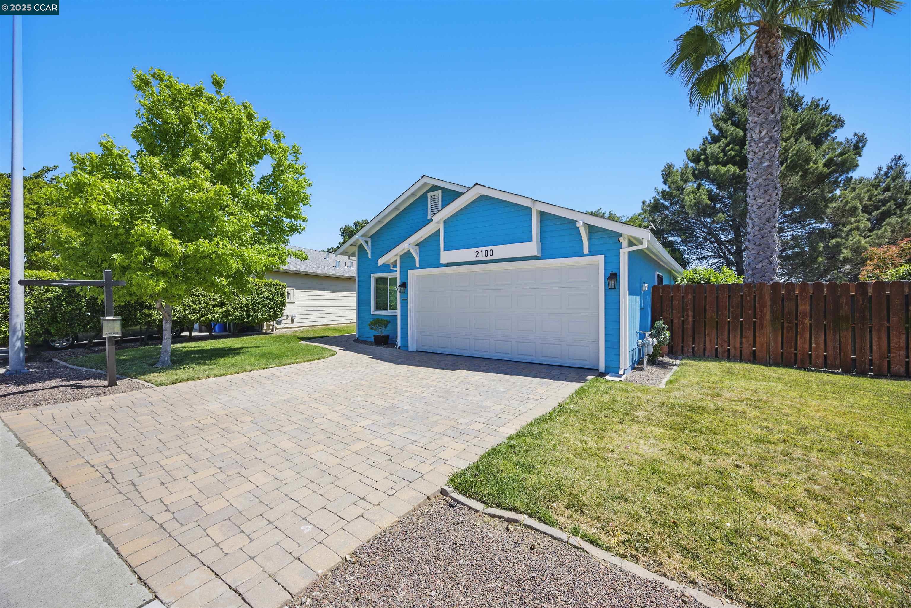 Detail Gallery Image 2 of 37 For 2100 Pomo St, Bay Point,  CA 94565 - 3 Beds | 2 Baths