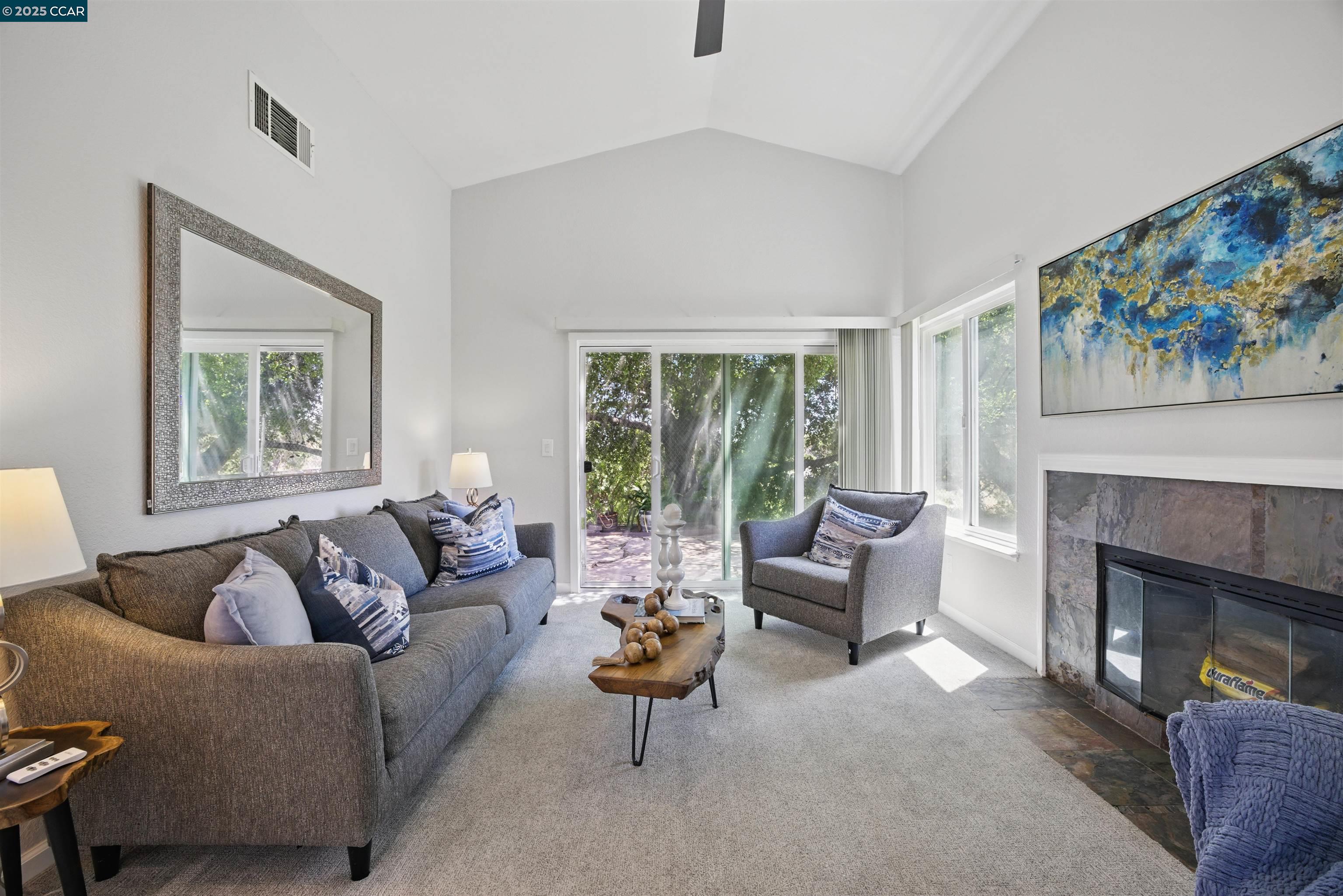 Detail Gallery Image 13 of 37 For 2100 Pomo St, Bay Point,  CA 94565 - 3 Beds | 2 Baths