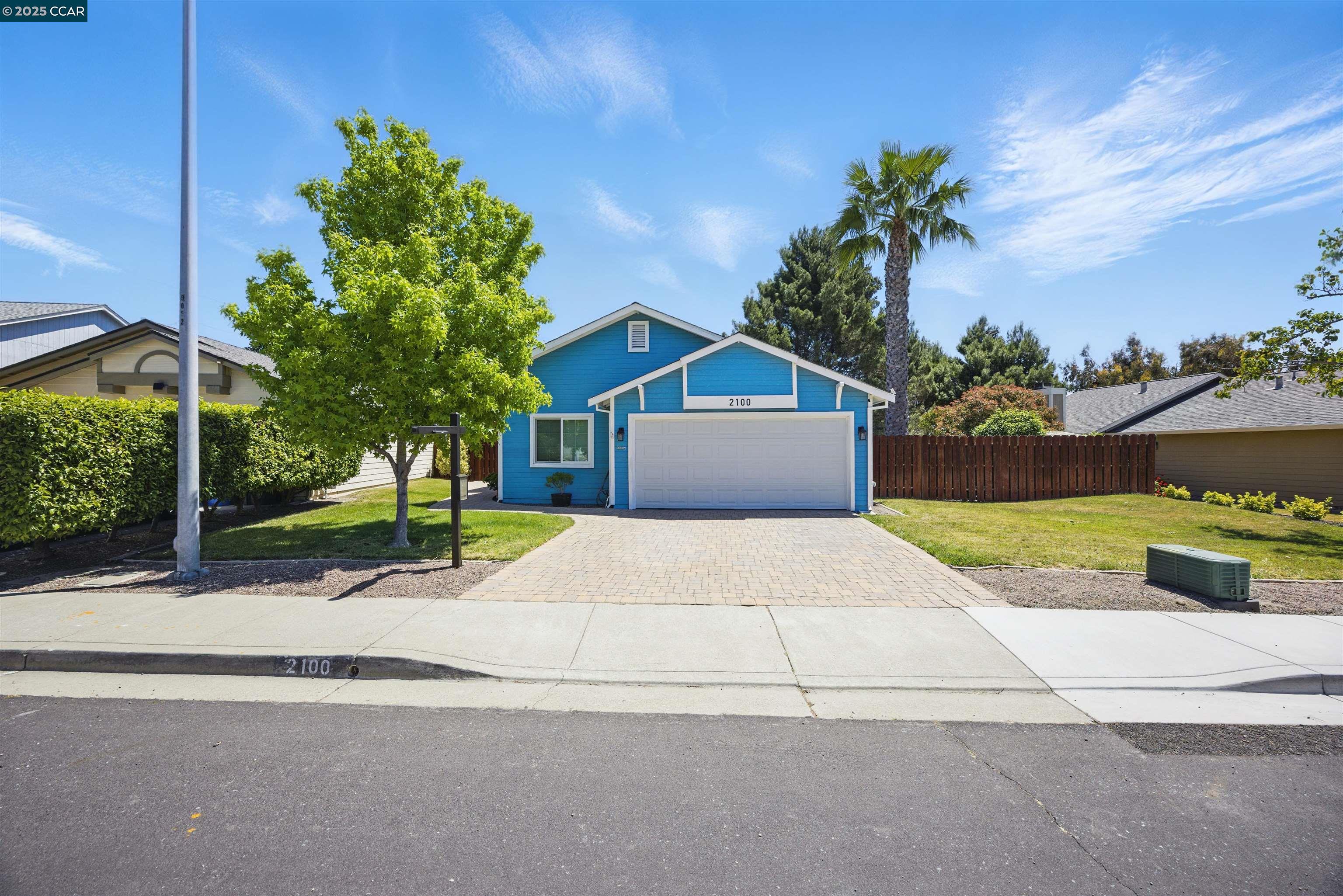 Detail Gallery Image 3 of 37 For 2100 Pomo St, Bay Point,  CA 94565 - 3 Beds | 2 Baths