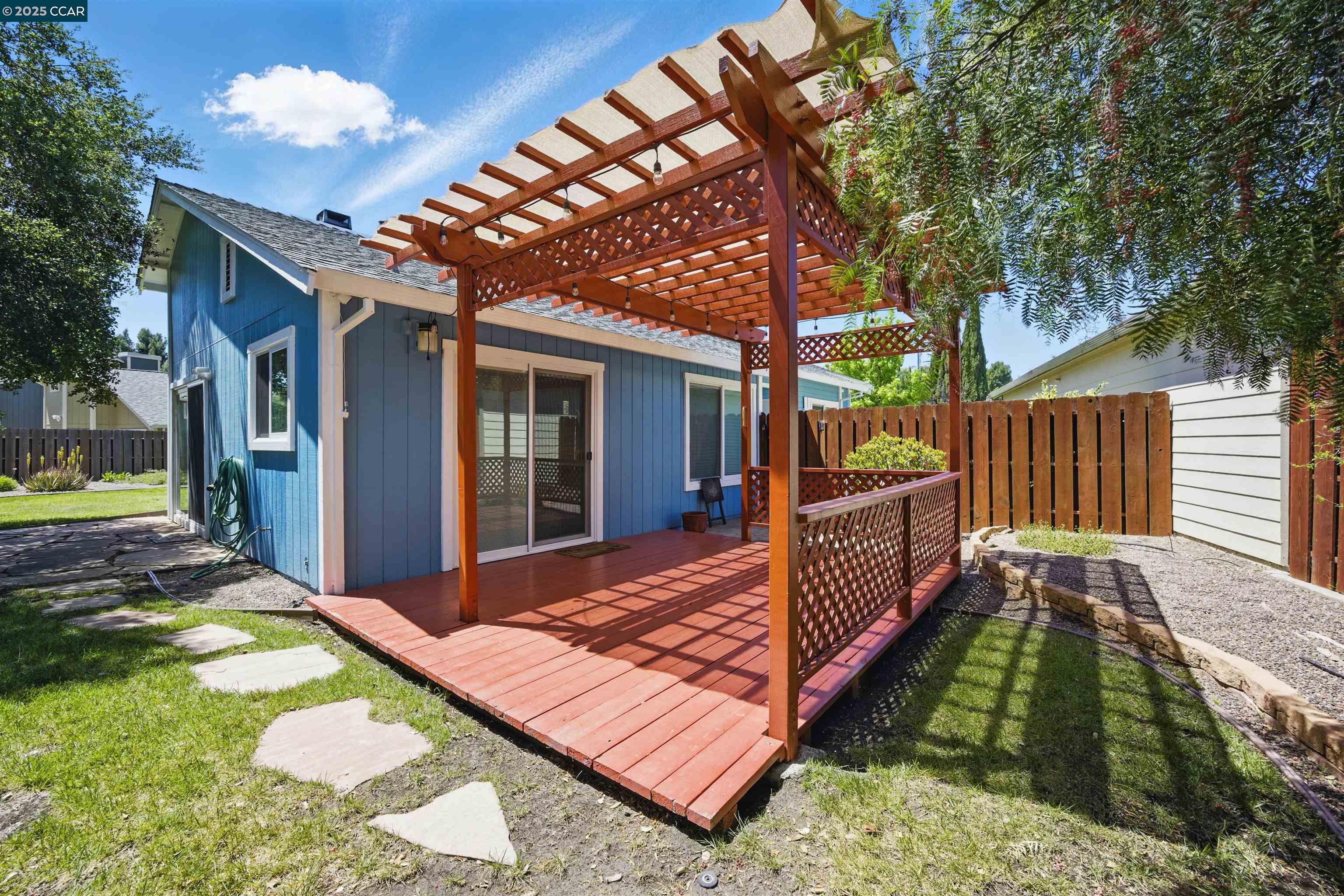 Detail Gallery Image 27 of 37 For 2100 Pomo St, Bay Point,  CA 94565 - 3 Beds | 2 Baths
