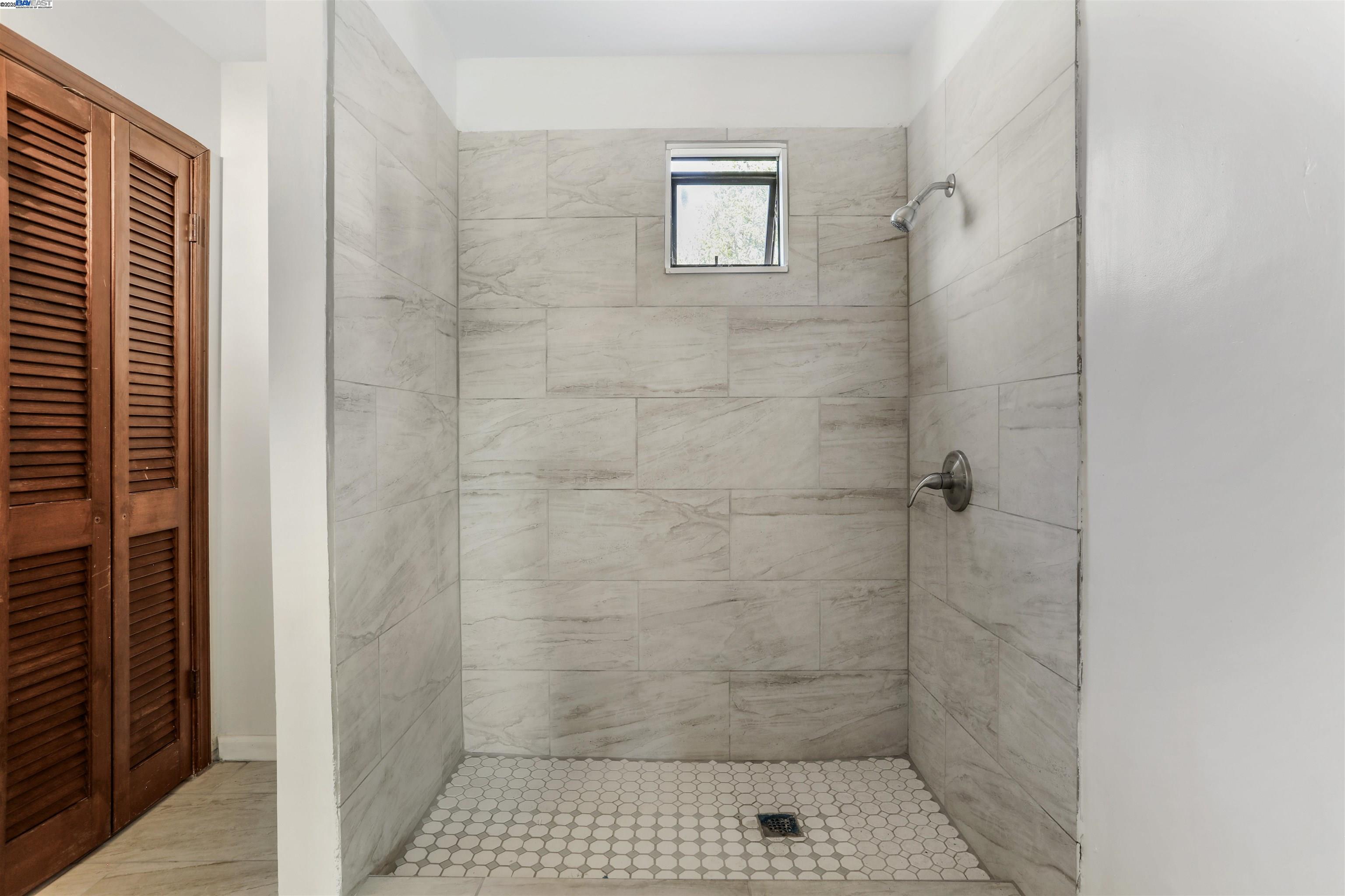 Detail Gallery Image 10 of 26 For 1925 Alpha Way, Antioch,  CA 94509 - 3 Beds | 2 Baths