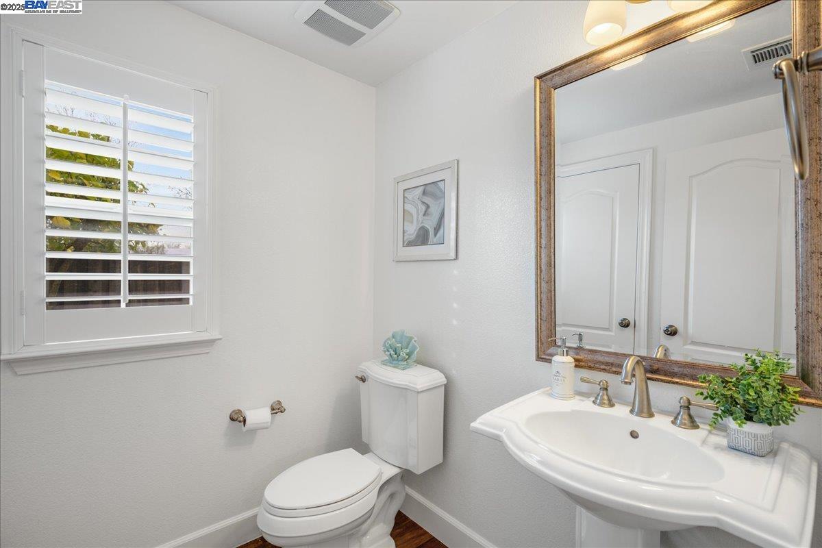 Detail Gallery Image 21 of 52 For 2396 Keats Ln, San Ramon,  CA 94582 - 5 Beds | 4/1 Baths