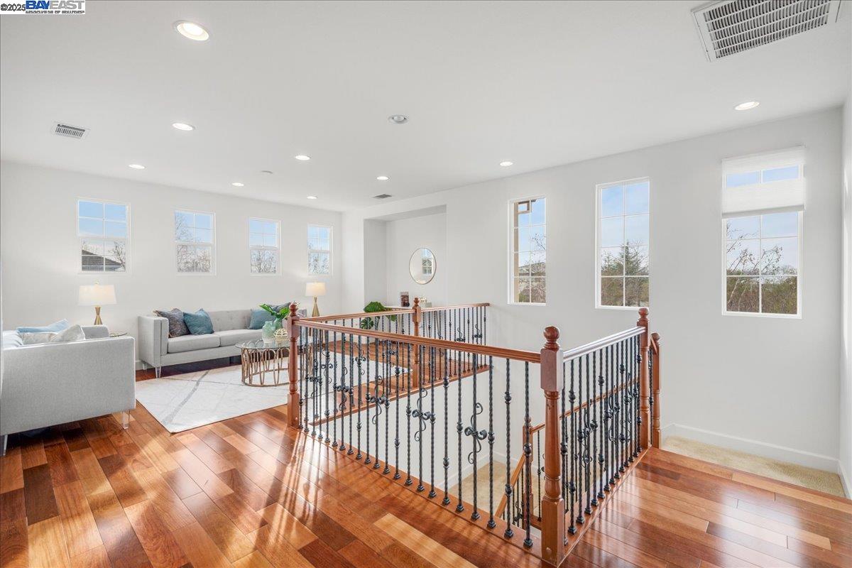 Detail Gallery Image 27 of 52 For 2396 Keats Ln, San Ramon,  CA 94582 - 5 Beds | 4/1 Baths