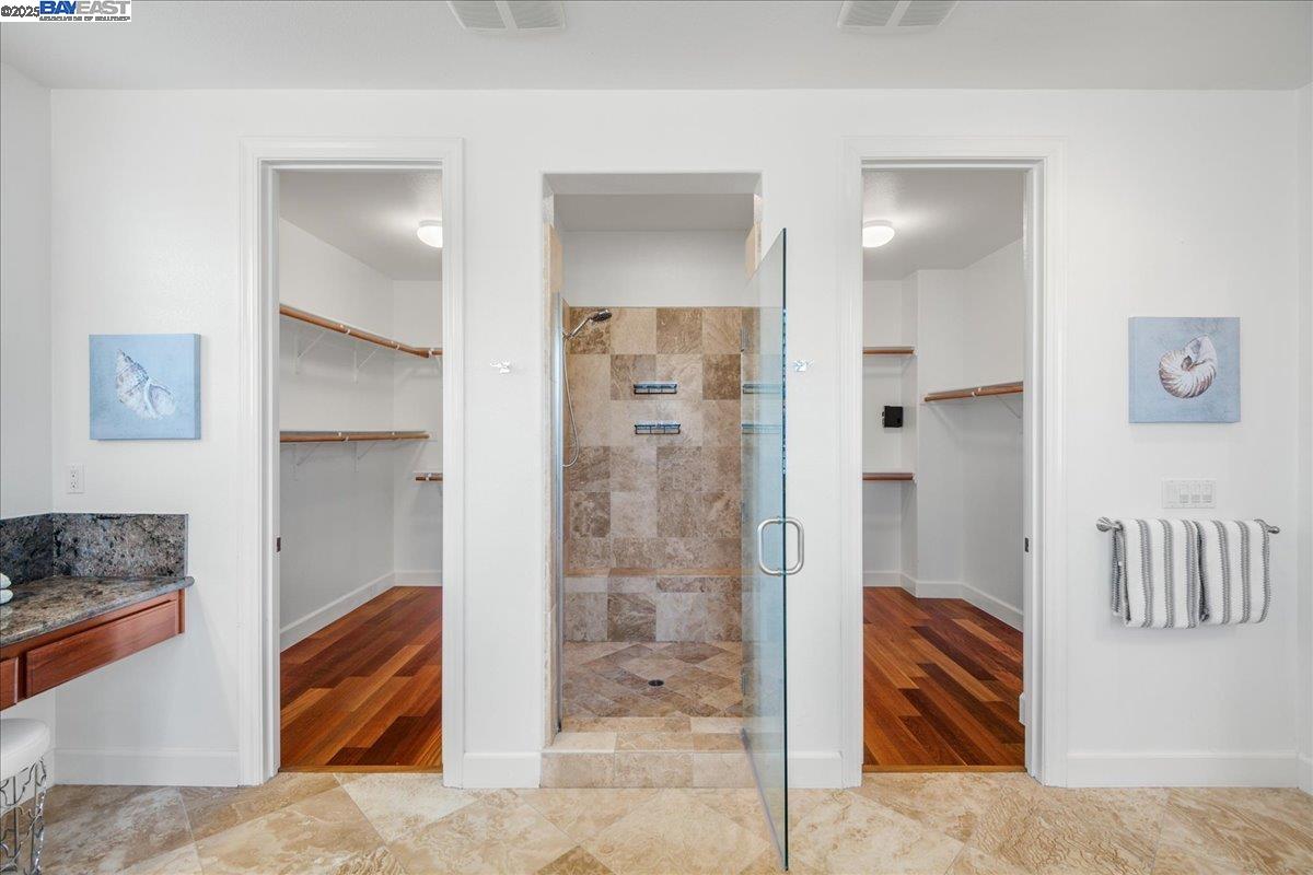 Detail Gallery Image 35 of 52 For 2396 Keats Ln, San Ramon,  CA 94582 - 5 Beds | 4/1 Baths