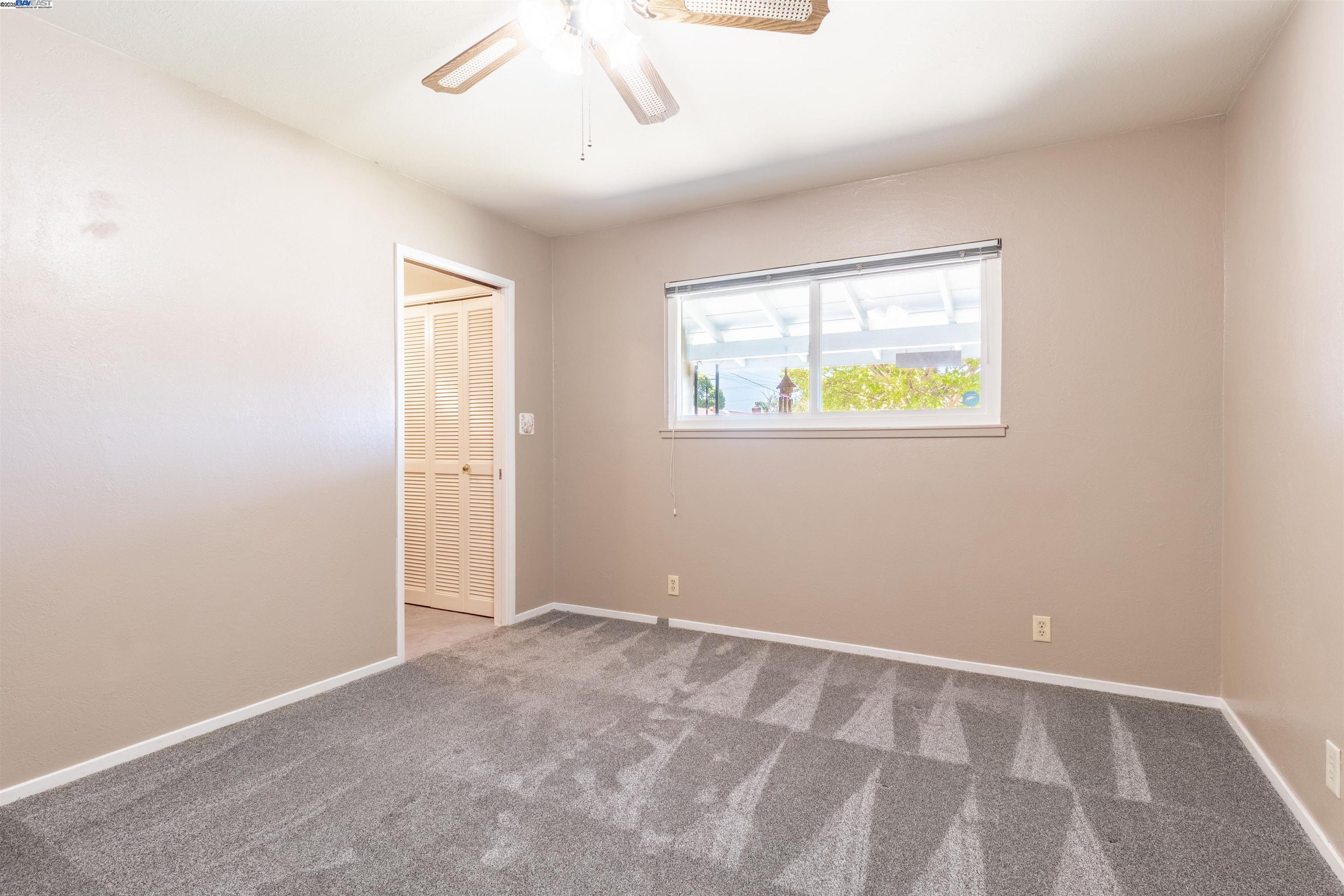 Detail Gallery Image 12 of 26 For 14510 Locust St, San Leandro,  CA 94579 - 3 Beds | 2 Baths