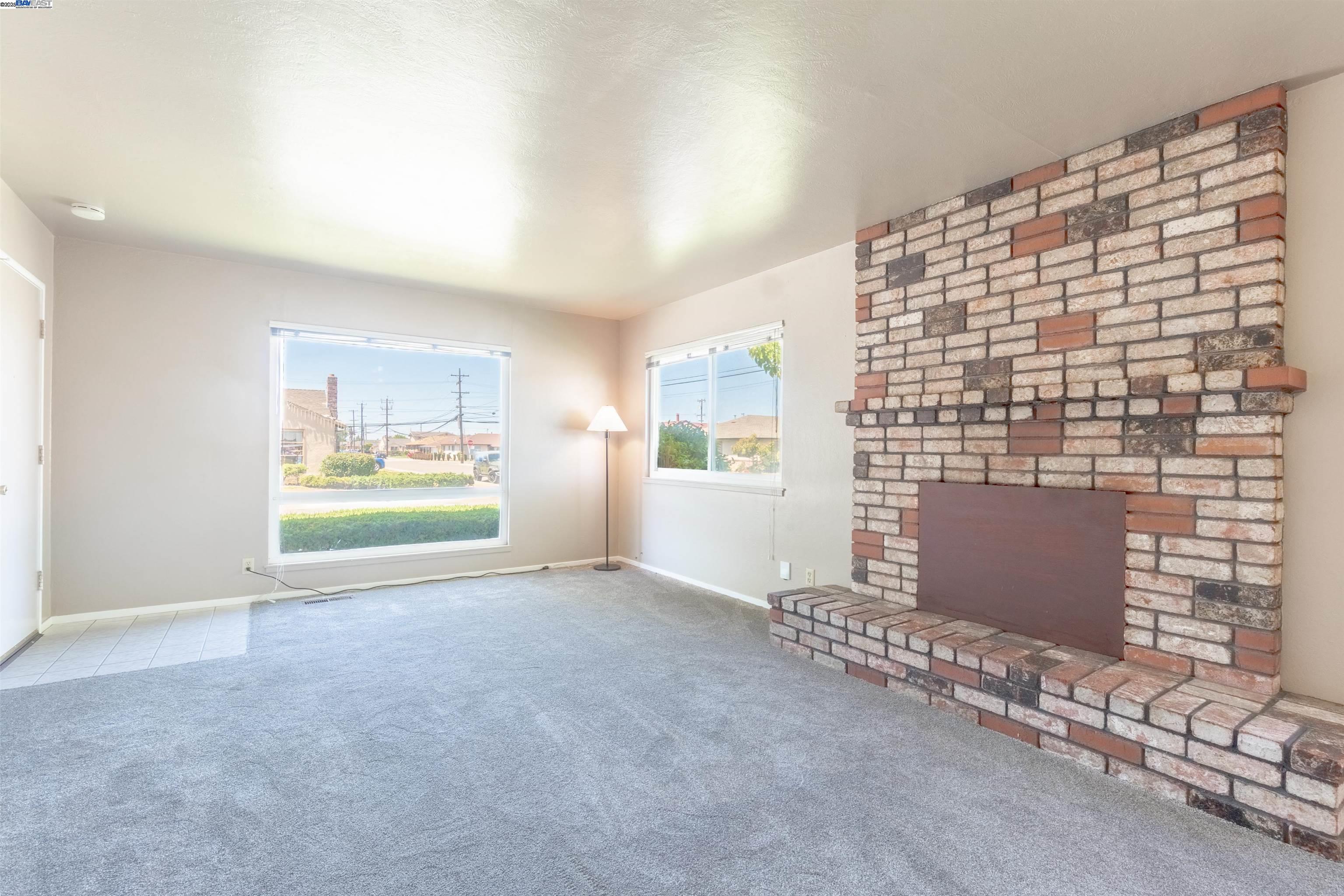 Detail Gallery Image 7 of 26 For 14510 Locust St, San Leandro,  CA 94579 - 3 Beds | 2 Baths
