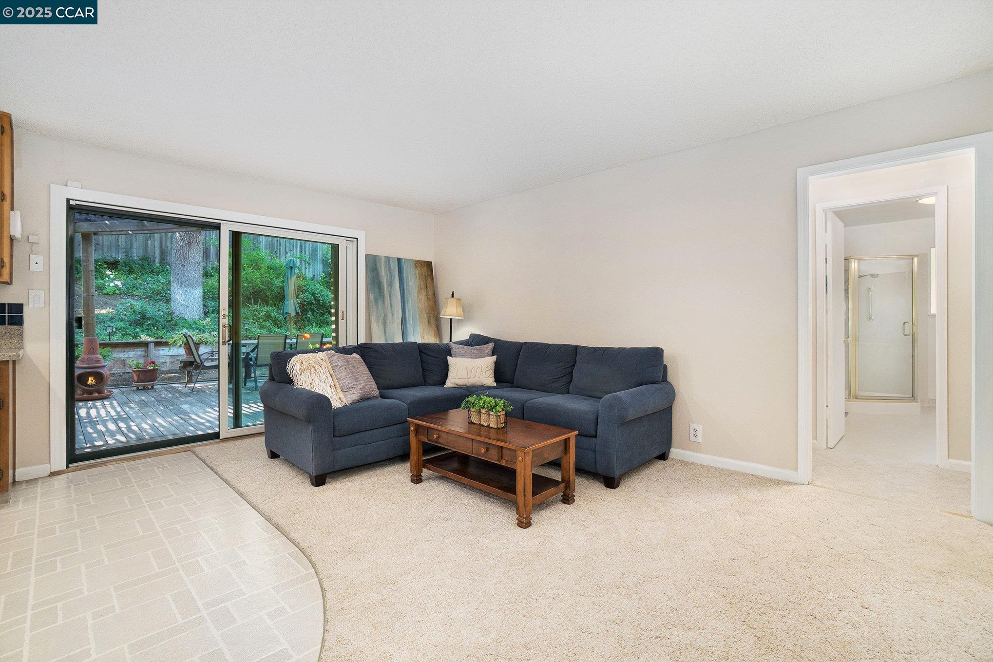 Detail Gallery Image 9 of 29 For 714 Blue Ridge Dr, Martinez,  CA 94553 - 4 Beds | 2 Baths
