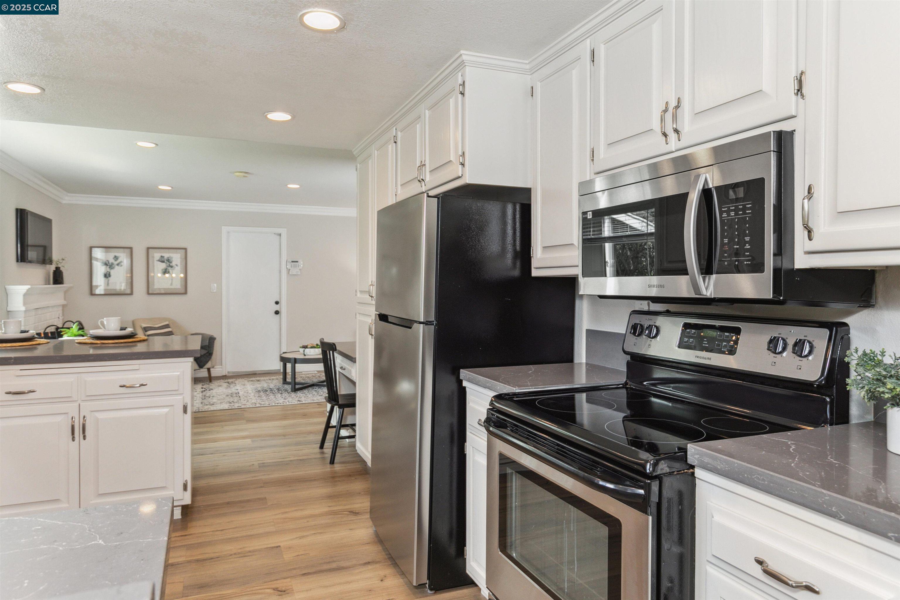Detail Gallery Image 15 of 33 For 2834 Trotter Way, Walnut Creek,  CA 94596 - 3 Beds | 2 Baths