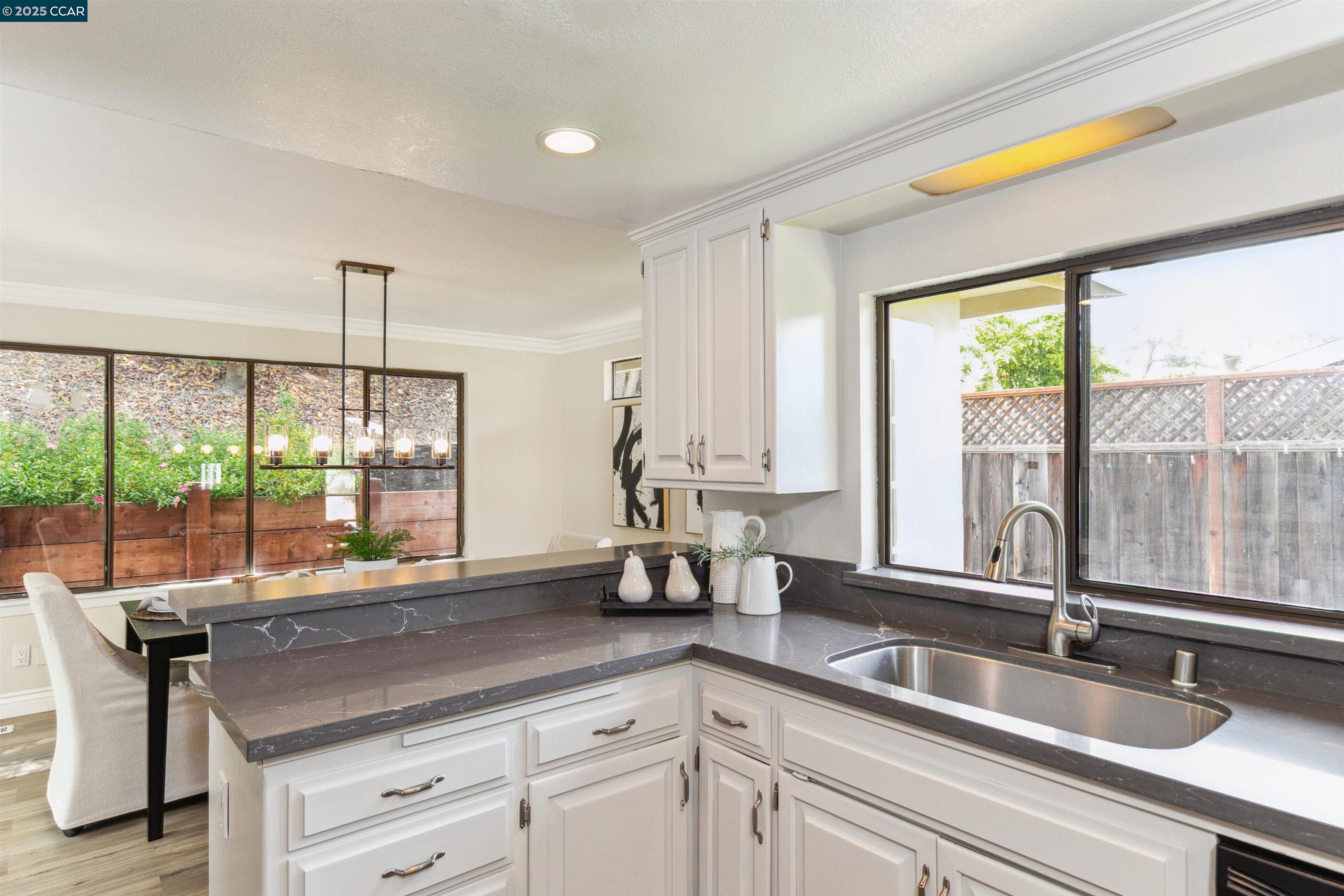Detail Gallery Image 16 of 33 For 2834 Trotter Way, Walnut Creek,  CA 94596 - 3 Beds | 2 Baths
