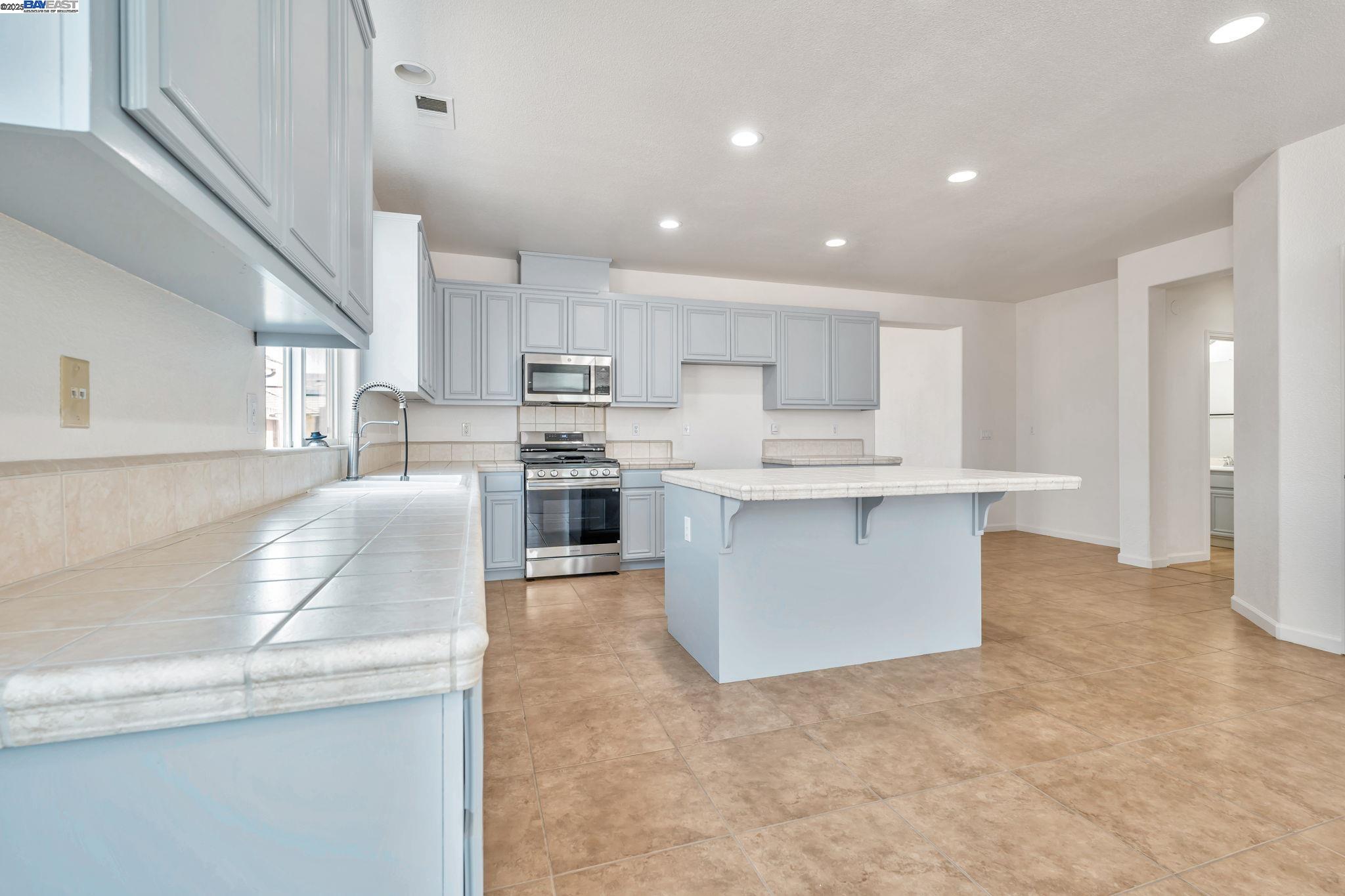 Detail Gallery Image 23 of 60 For 759 Hagerman Peak Dr, Newman,  CA 95360 - 4 Beds | 2 Baths