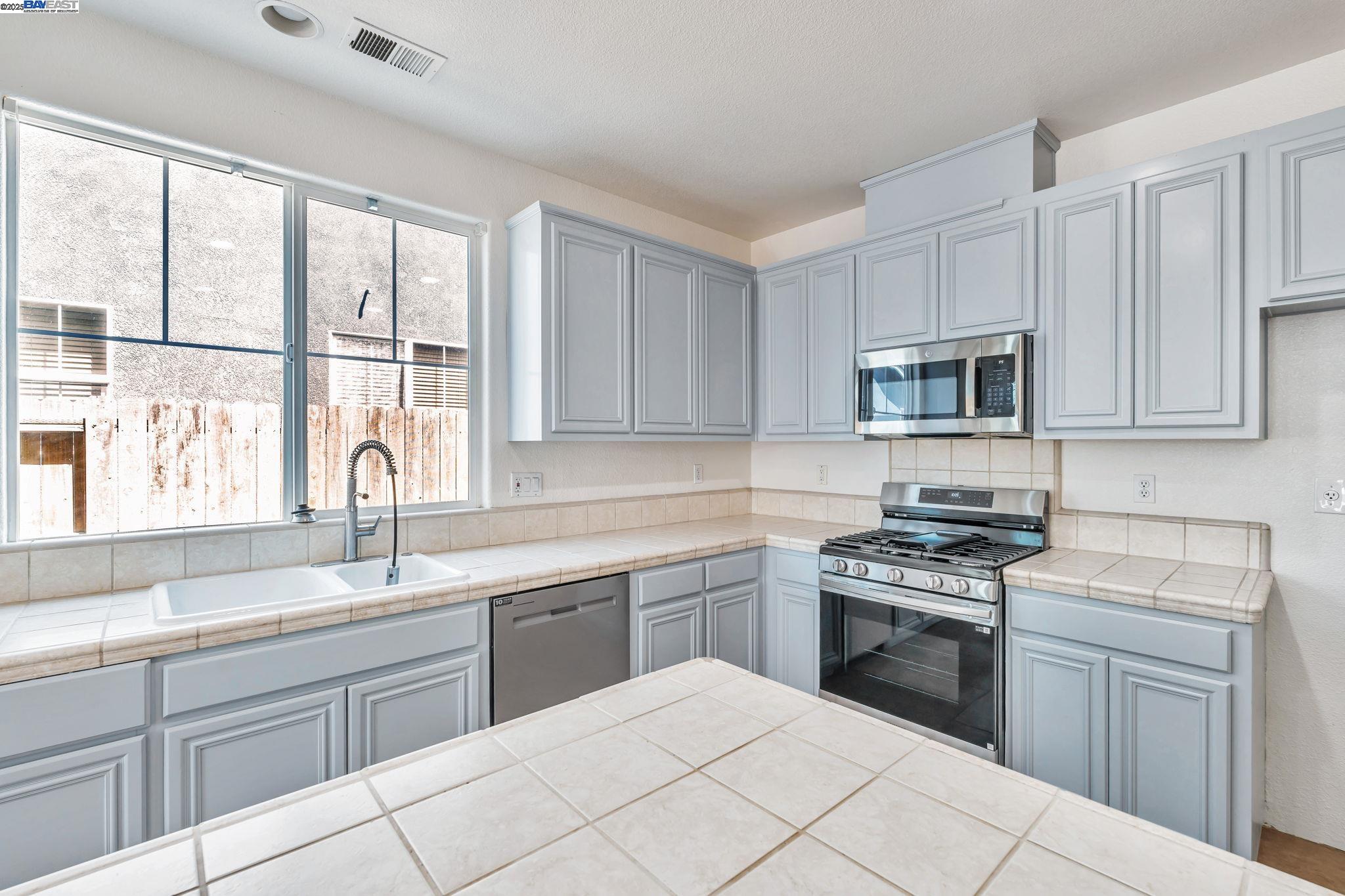 Detail Gallery Image 24 of 60 For 759 Hagerman Peak Dr, Newman,  CA 95360 - 4 Beds | 2 Baths