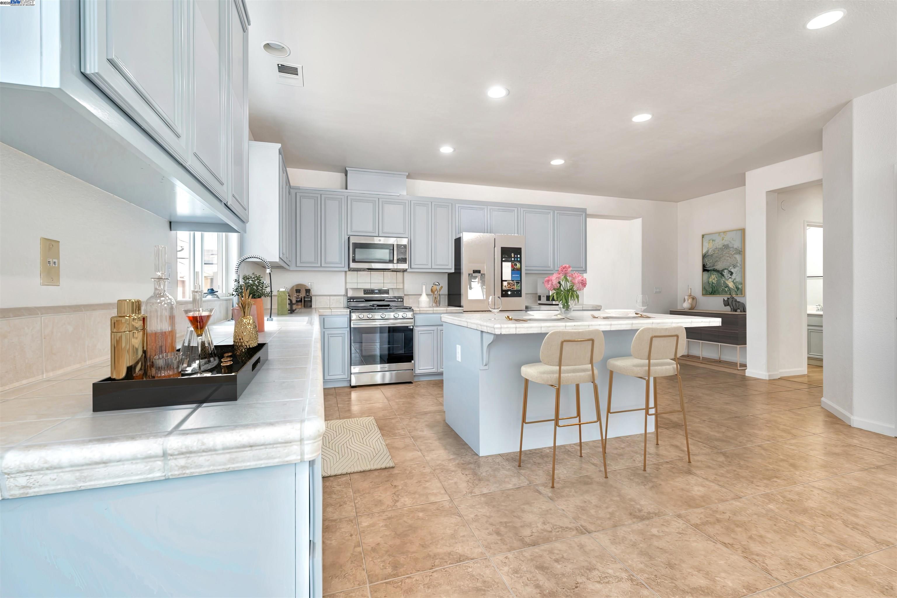 Detail Gallery Image 4 of 60 For 759 Hagerman Peak Dr, Newman,  CA 95360 - 4 Beds | 2 Baths