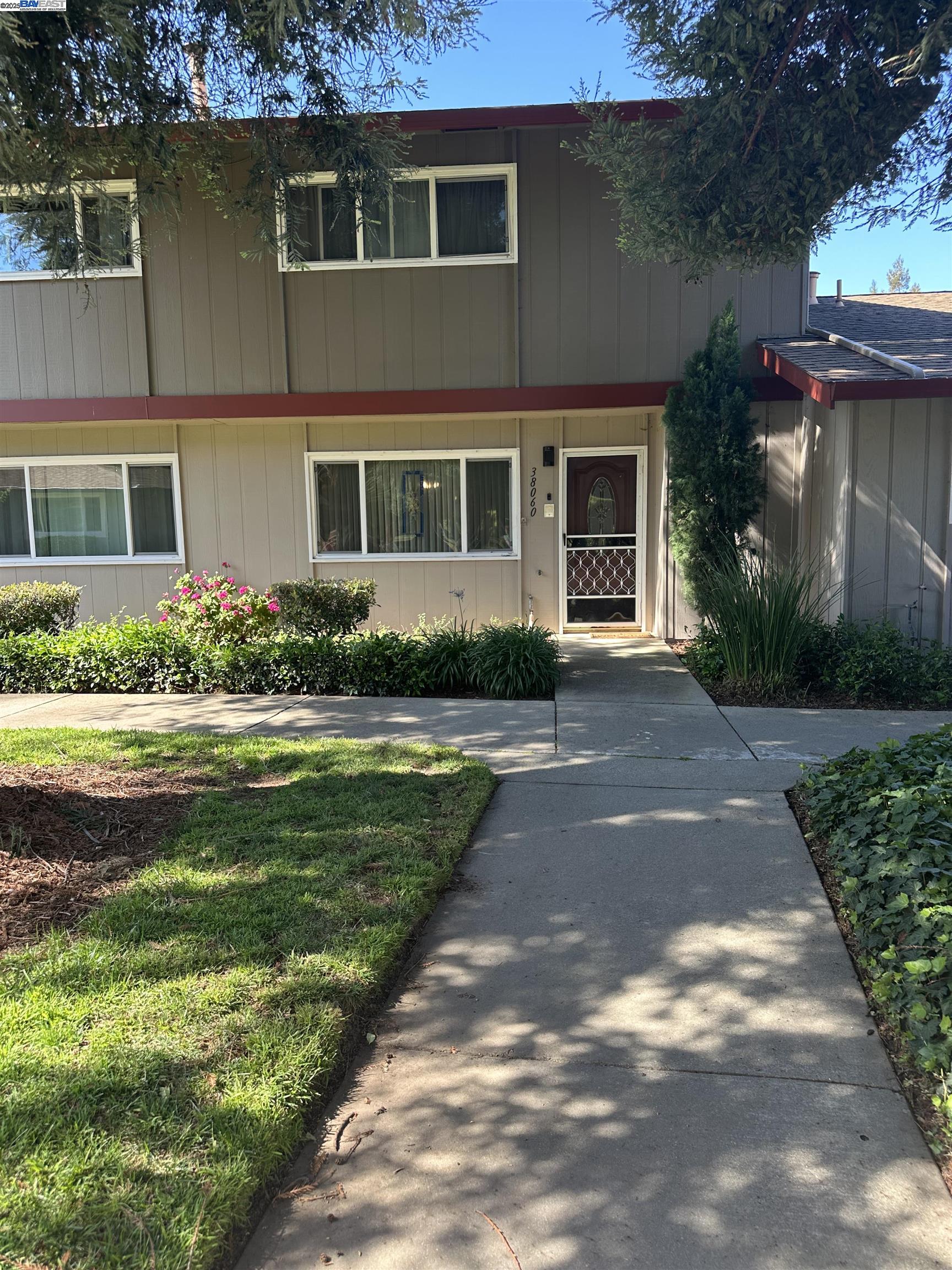Detail Gallery Image 5 of 6 For 38060 Buxton Cmn., Fremont,  CA 94536-5105 - 3 Beds | 1/1 Baths