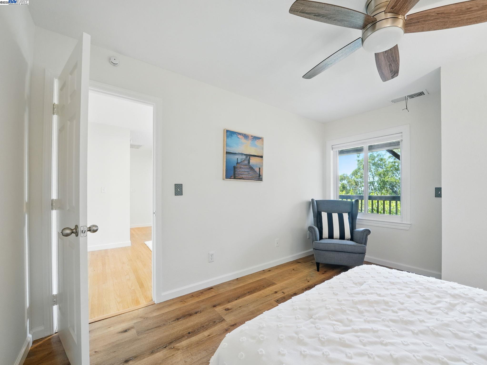 Detail Gallery Image 27 of 52 For 2323 Mastlands Dr, Oakland,  CA 94611 - 5 Beds | 4/1 Baths