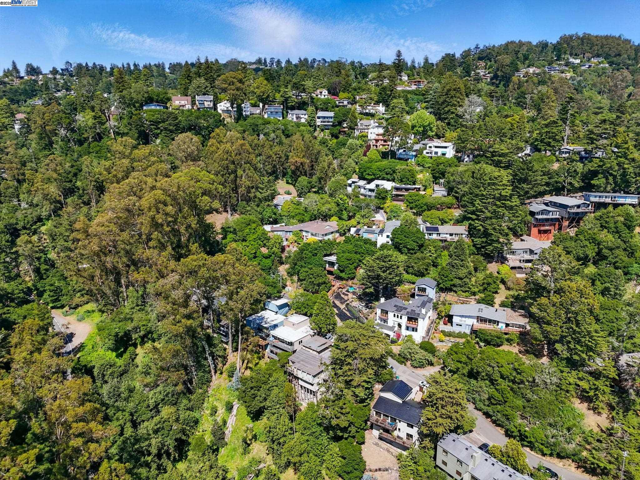 Detail Gallery Image 50 of 52 For 2323 Mastlands Dr, Oakland,  CA 94611 - 5 Beds | 4/1 Baths