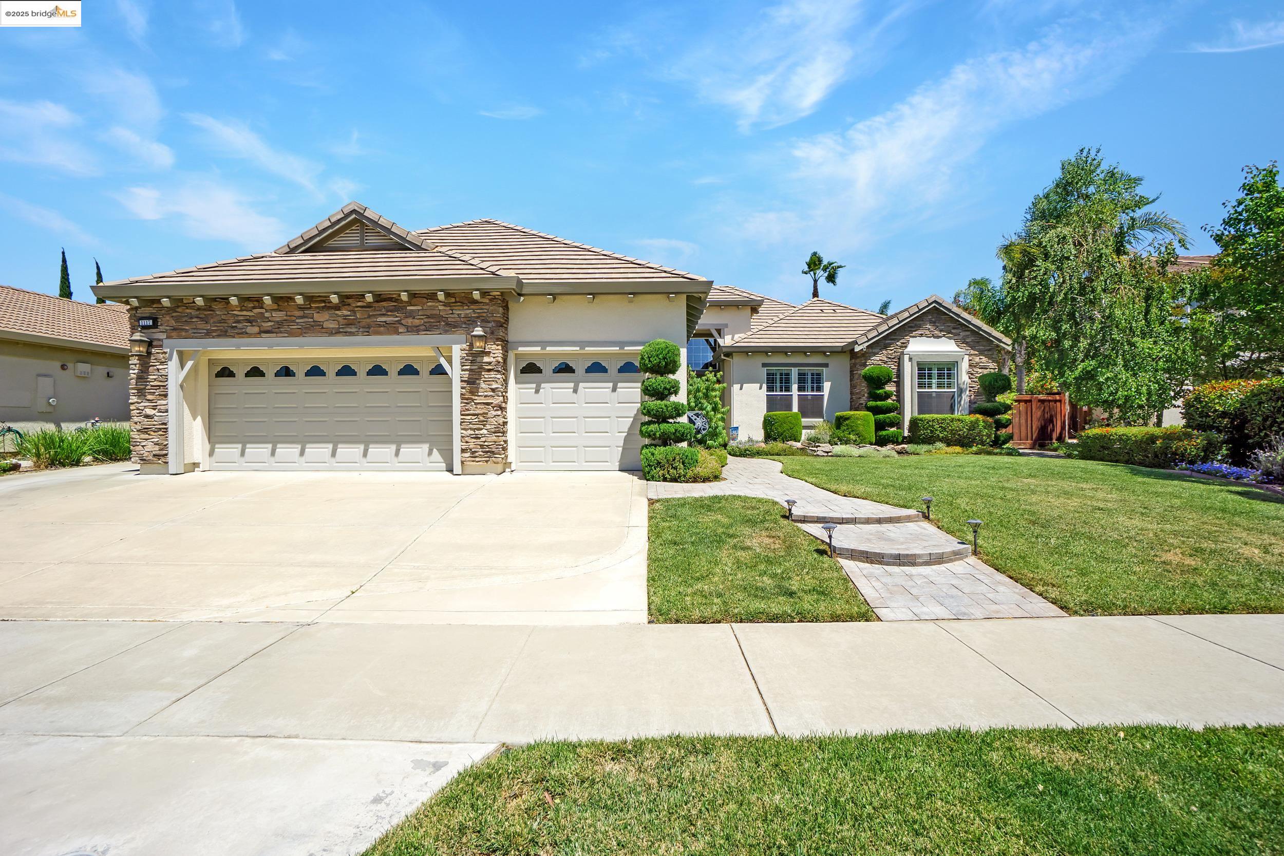 Detail Gallery Image 1 of 1 For 1117 Teal Ct, Brentwood,  CA 94513 - 4 Beds | 2/1 Baths