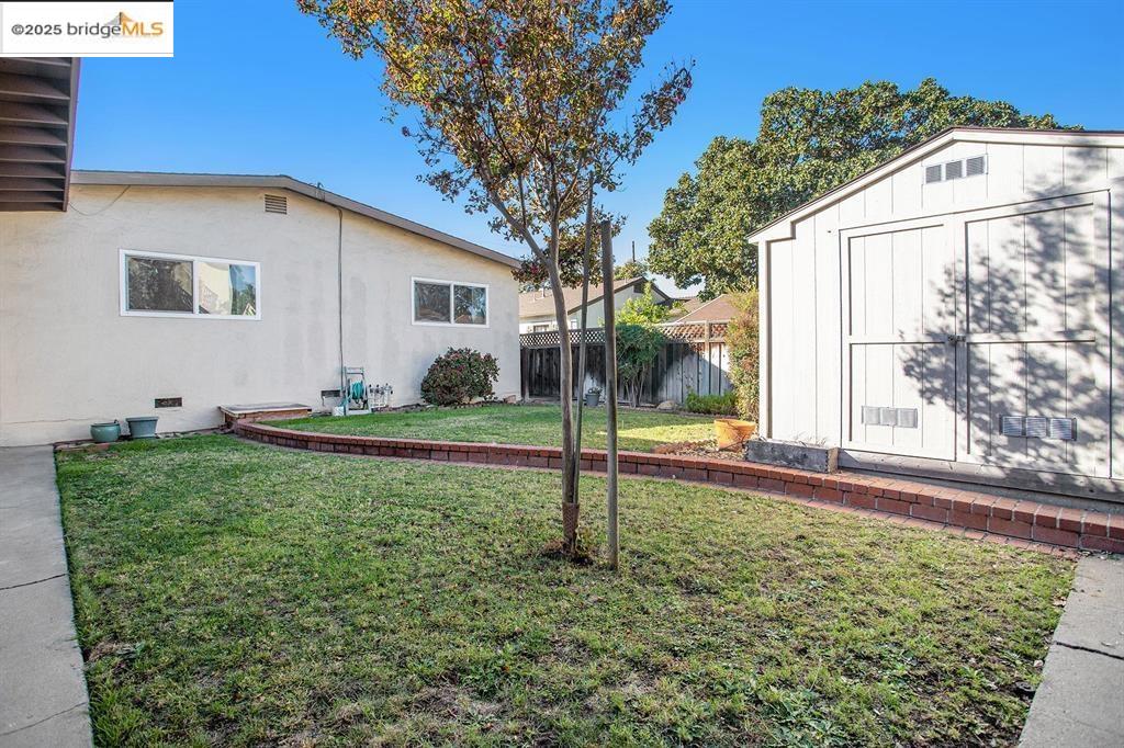 Detail Gallery Image 17 of 19 For 114 W 8th St, Antioch,  CA 94509 - 3 Beds | 1 Baths