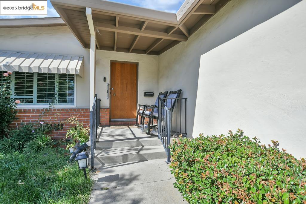 Detail Gallery Image 4 of 19 For 114 W 8th St, Antioch,  CA 94509 - 3 Beds | 1 Baths