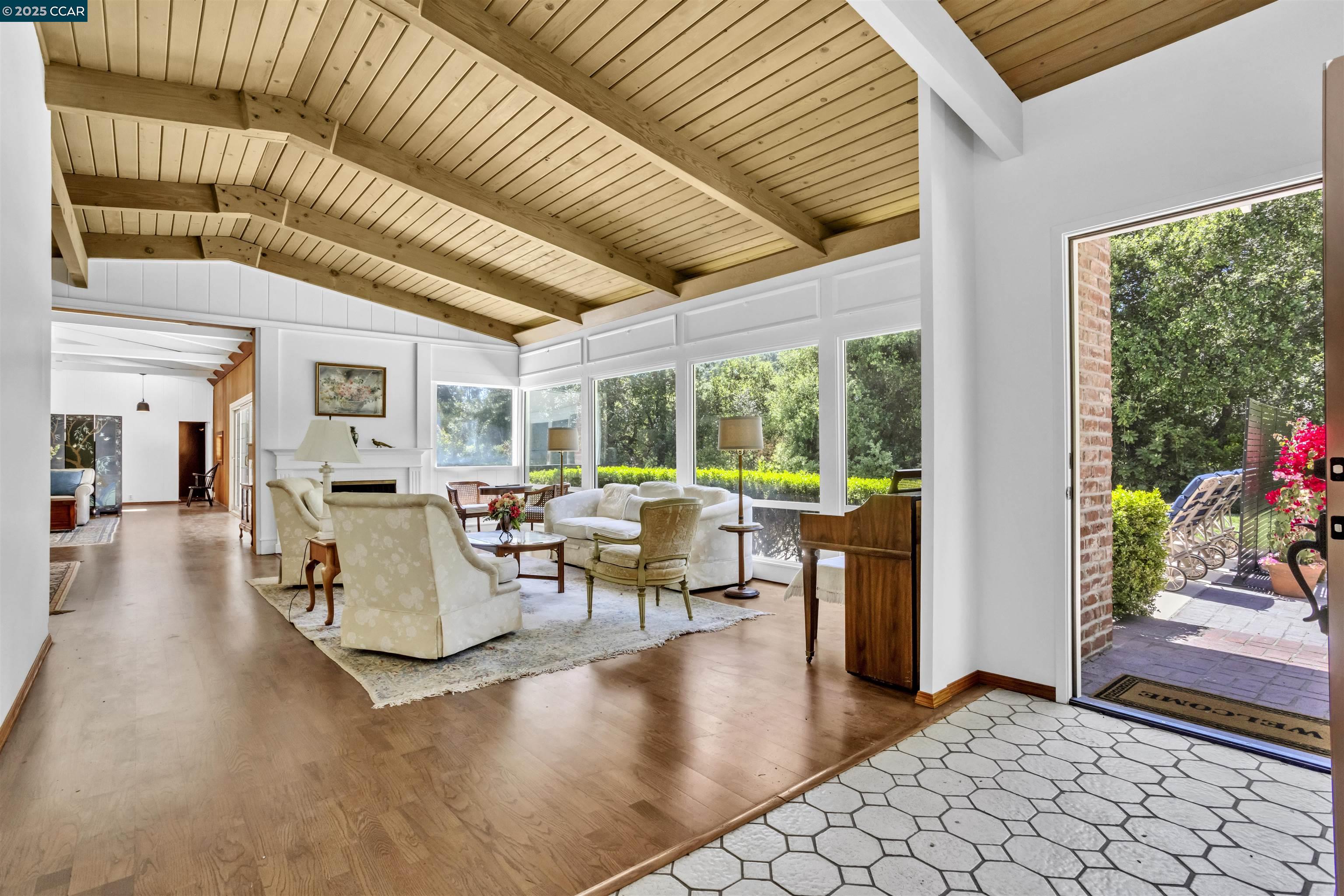 Front Image Thumbnail for CC41097020