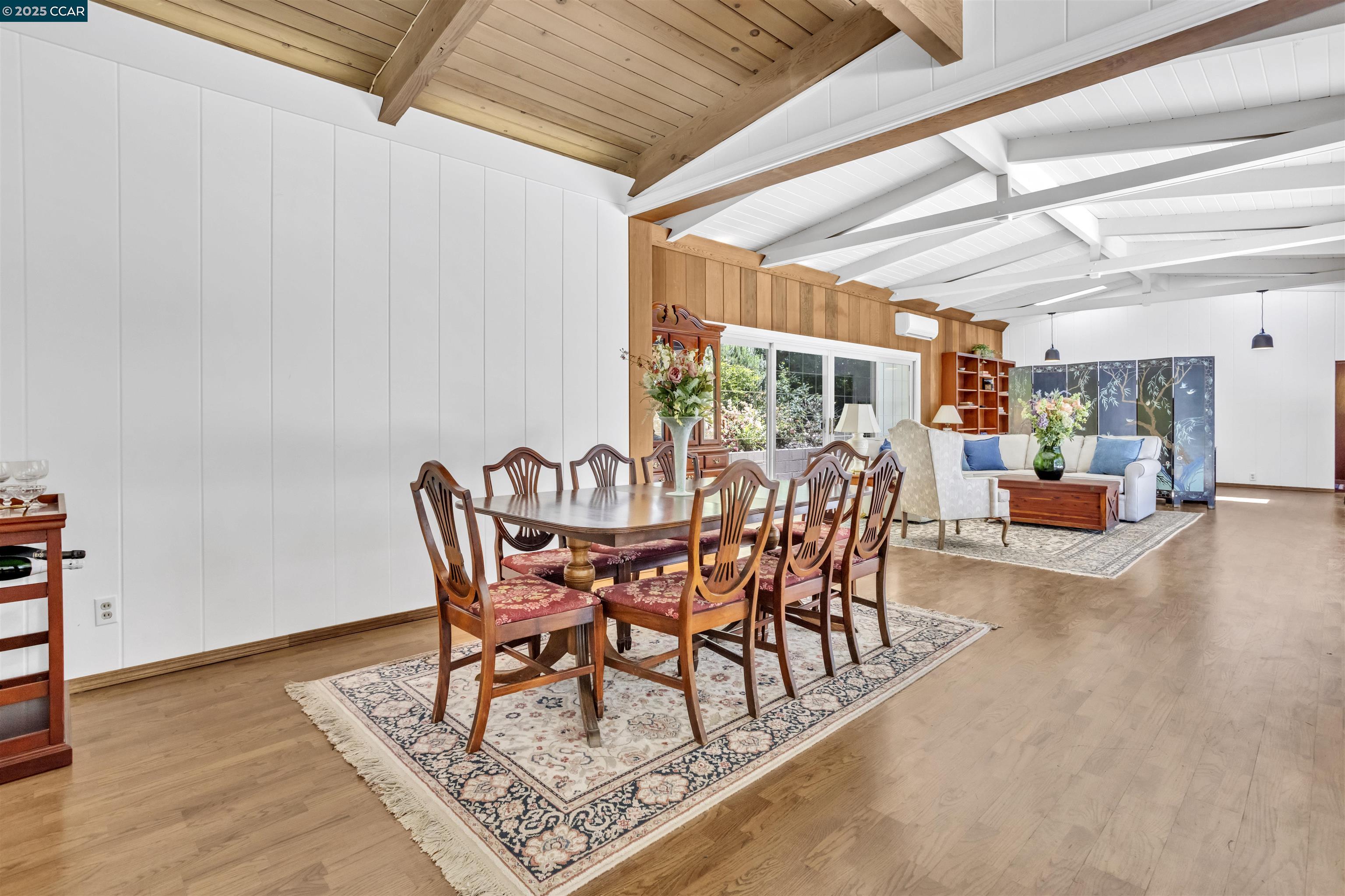 Detail Gallery Image 2 of 37 For 18 Van Tassel Ln, Orinda,  CA 94563 - 3 Beds | 2/1 Baths