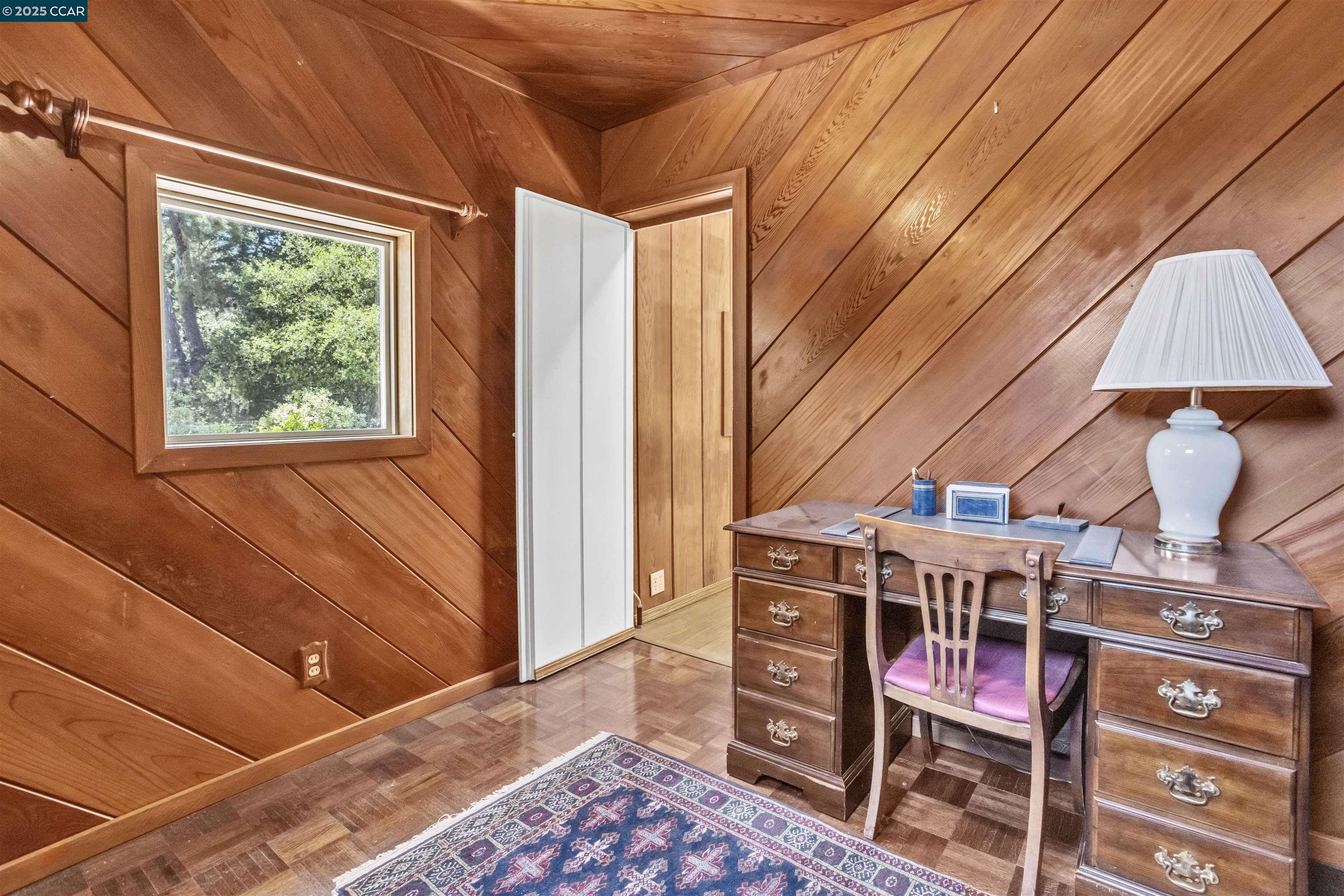 Detail Gallery Image 12 of 37 For 18 Van Tassel Ln, Orinda,  CA 94563 - 3 Beds | 2/1 Baths