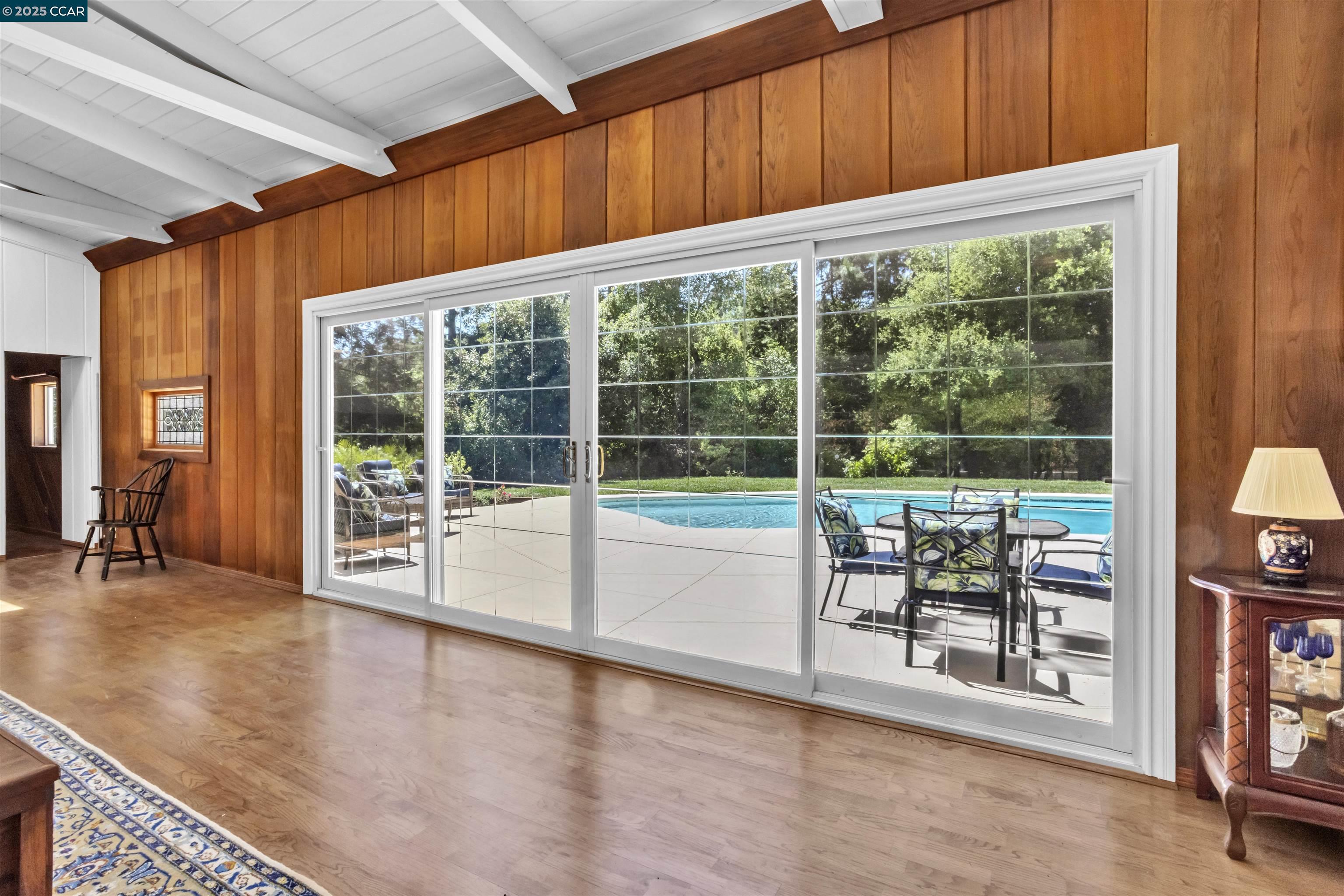 Detail Gallery Image 6 of 37 For 18 Van Tassel Ln, Orinda,  CA 94563 - 3 Beds | 2/1 Baths