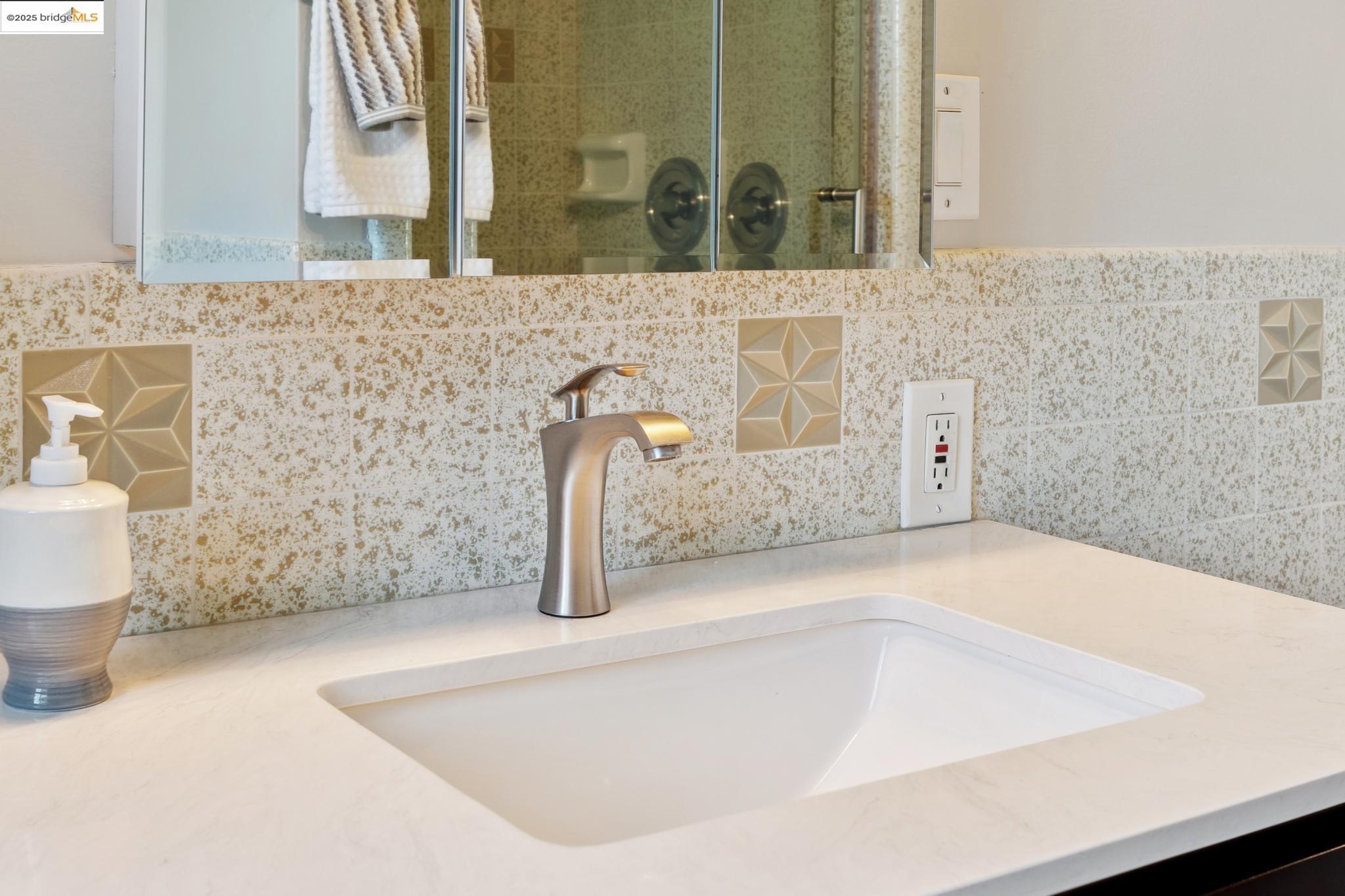 Detail Gallery Image 21 of 39 For 126 Begier Ave., San Leandro,  CA 94577 - 2 Beds | 2 Baths