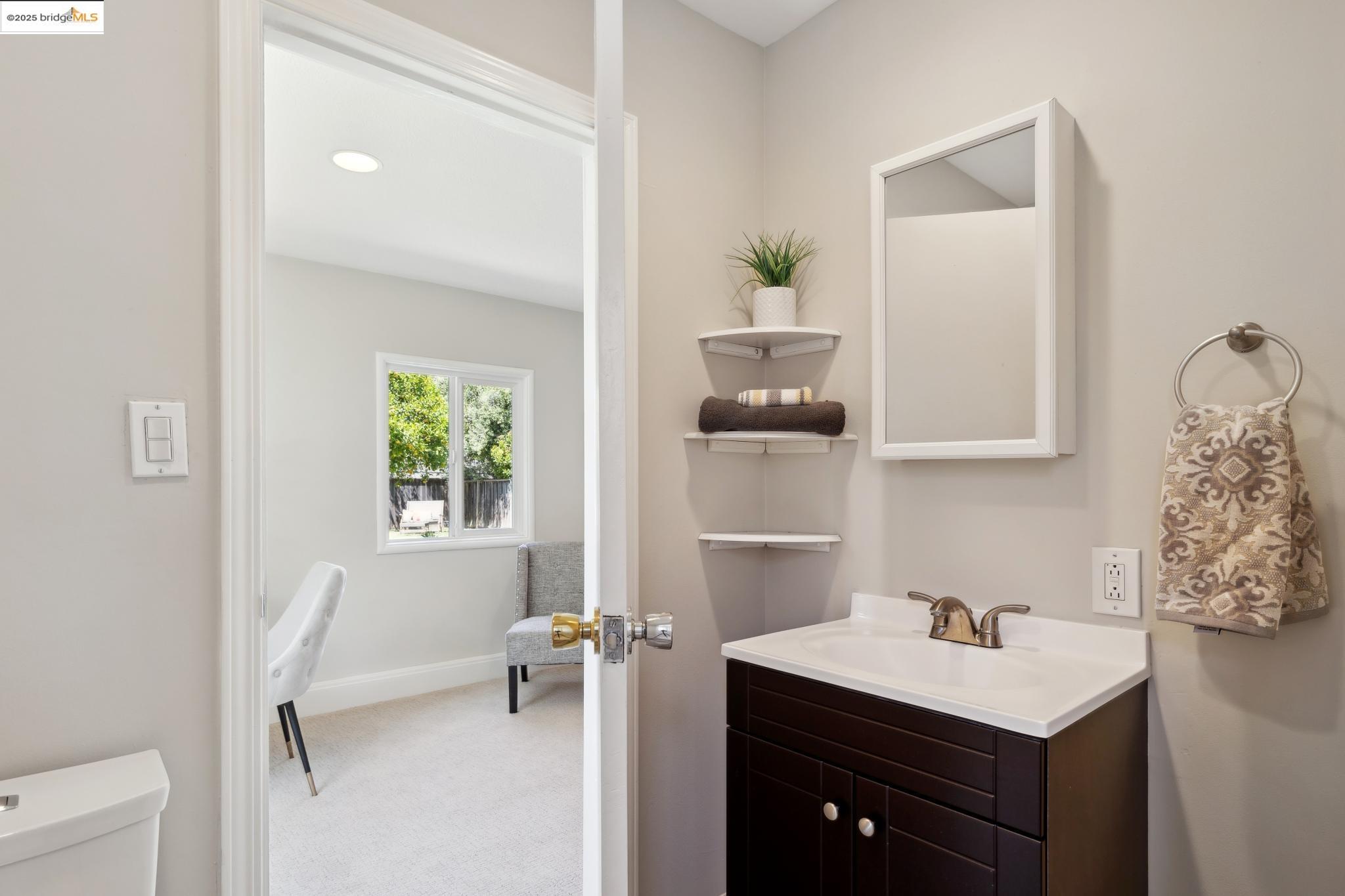 Detail Gallery Image 26 of 39 For 126 Begier Ave., San Leandro,  CA 94577 - 2 Beds | 2 Baths