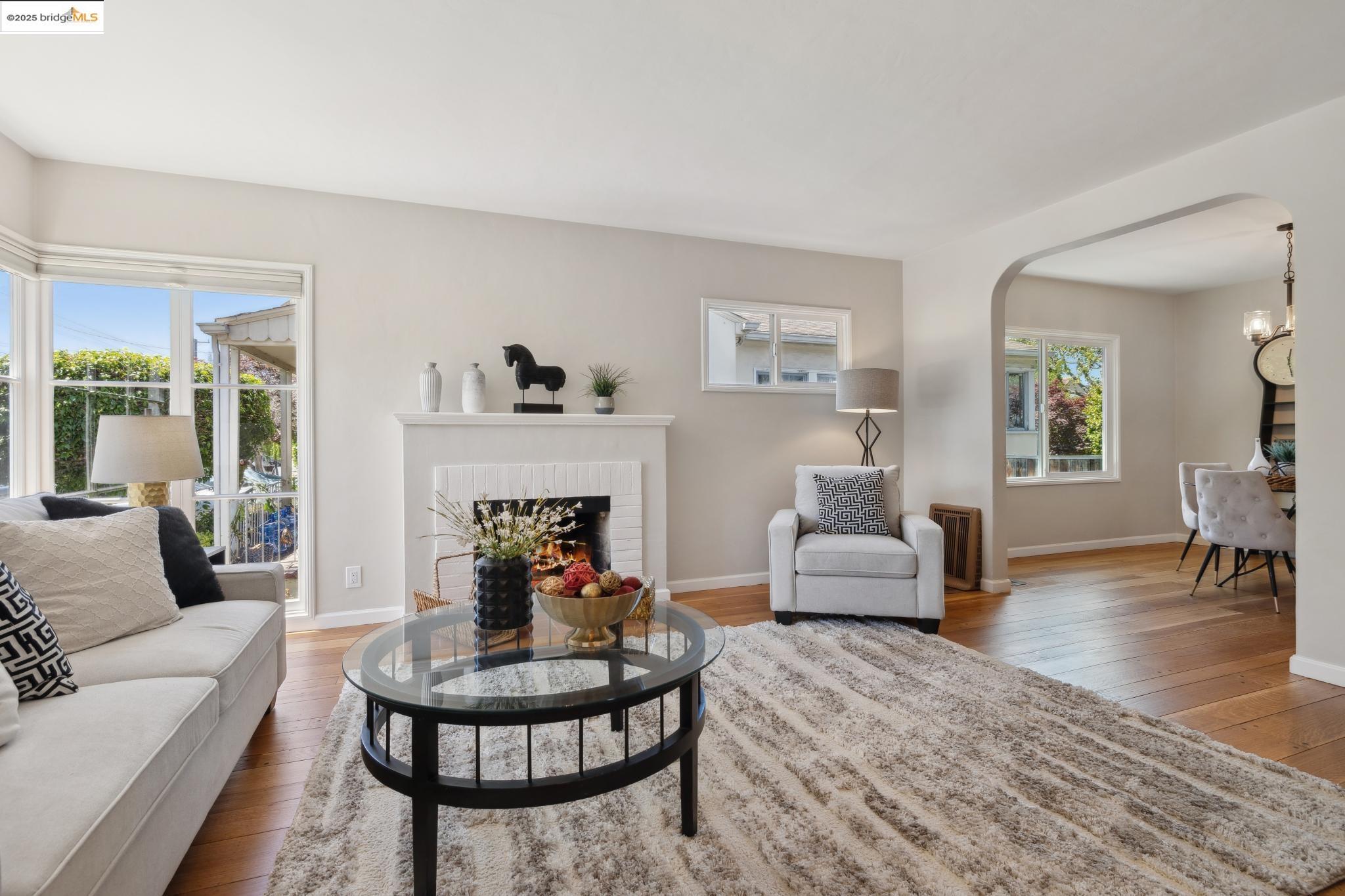 Detail Gallery Image 6 of 39 For 126 Begier Ave., San Leandro,  CA 94577 - 2 Beds | 2 Baths