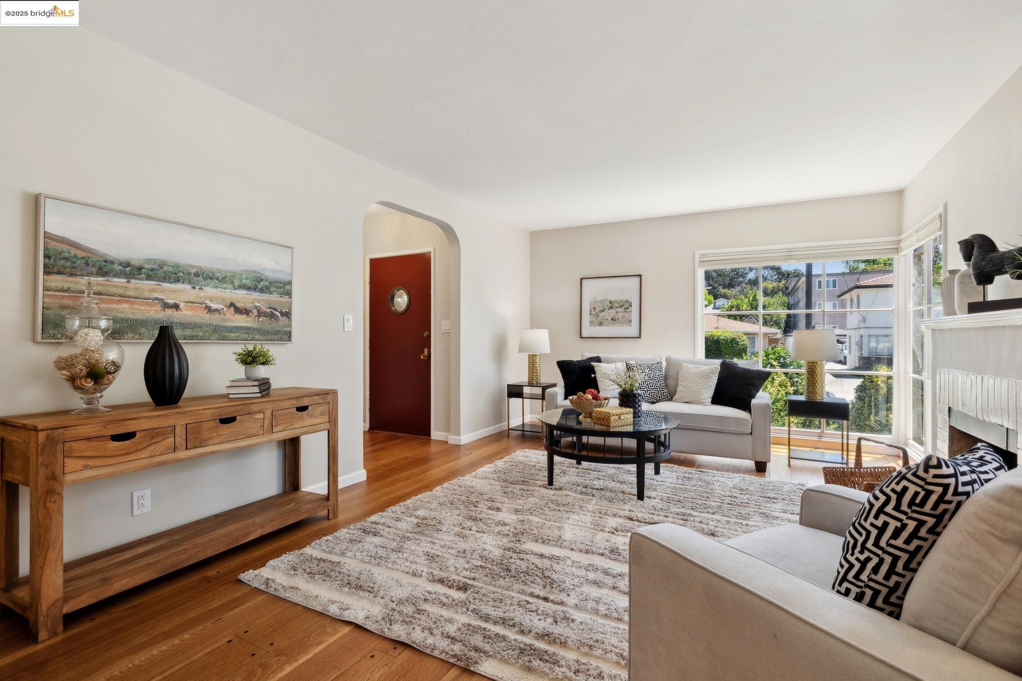 Detail Gallery Image 9 of 39 For 126 Begier Ave., San Leandro,  CA 94577 - 2 Beds | 2 Baths