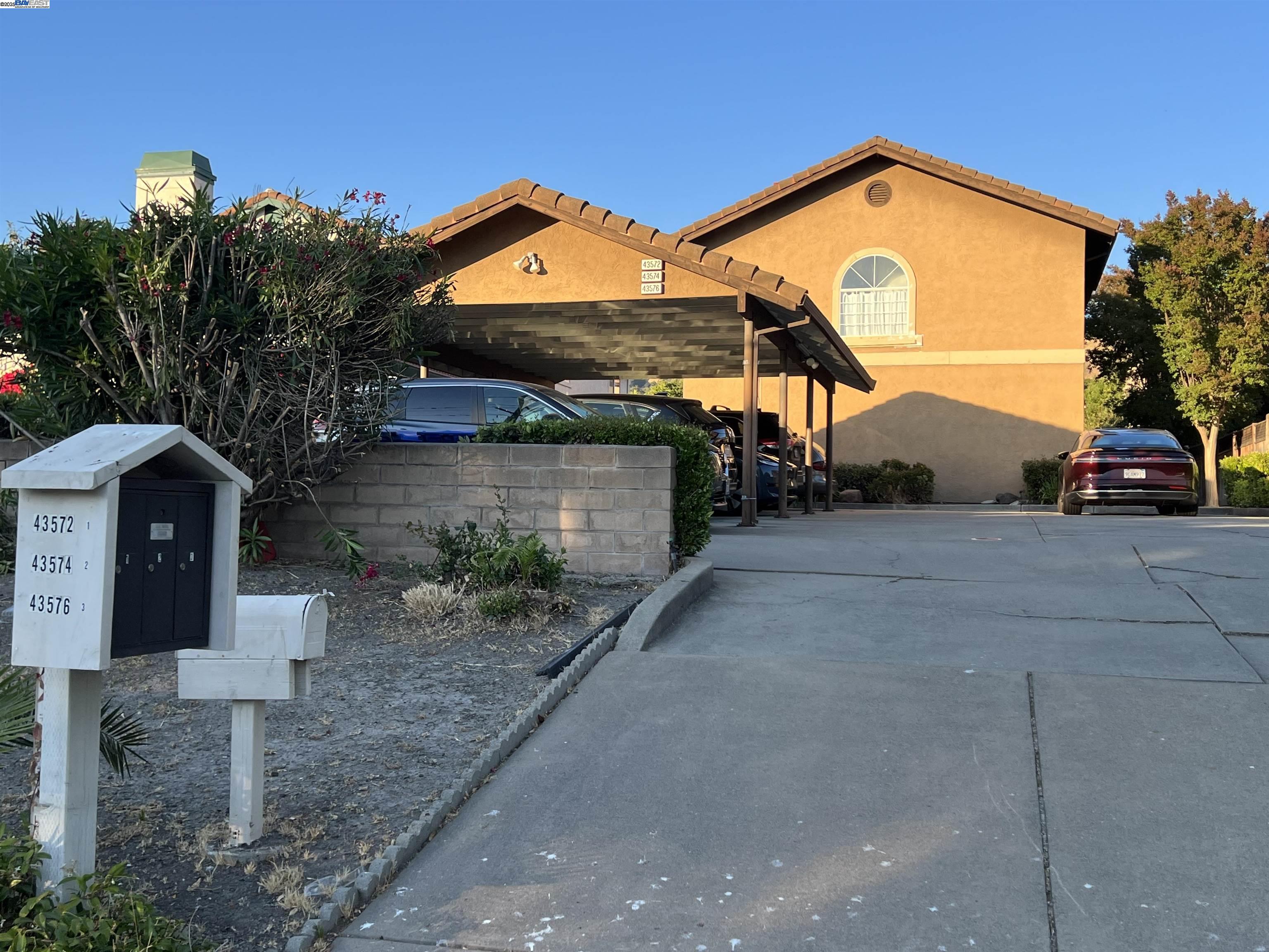 43574 Bryant Street, Fremont, California 94539, 2 Bedrooms Bedrooms, 4 Rooms Rooms,1 BathroomBathrooms,Residential Lease,For Rent,43574 Bryant Street,41097023